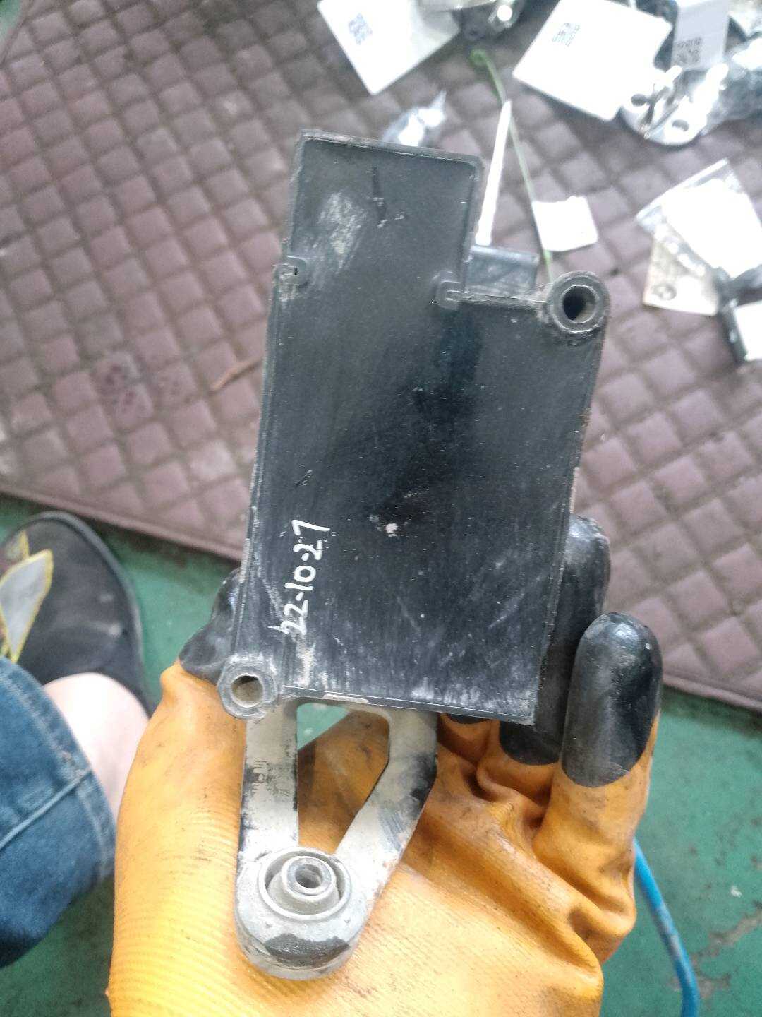 97035815302 Air Pump Distribution Valve