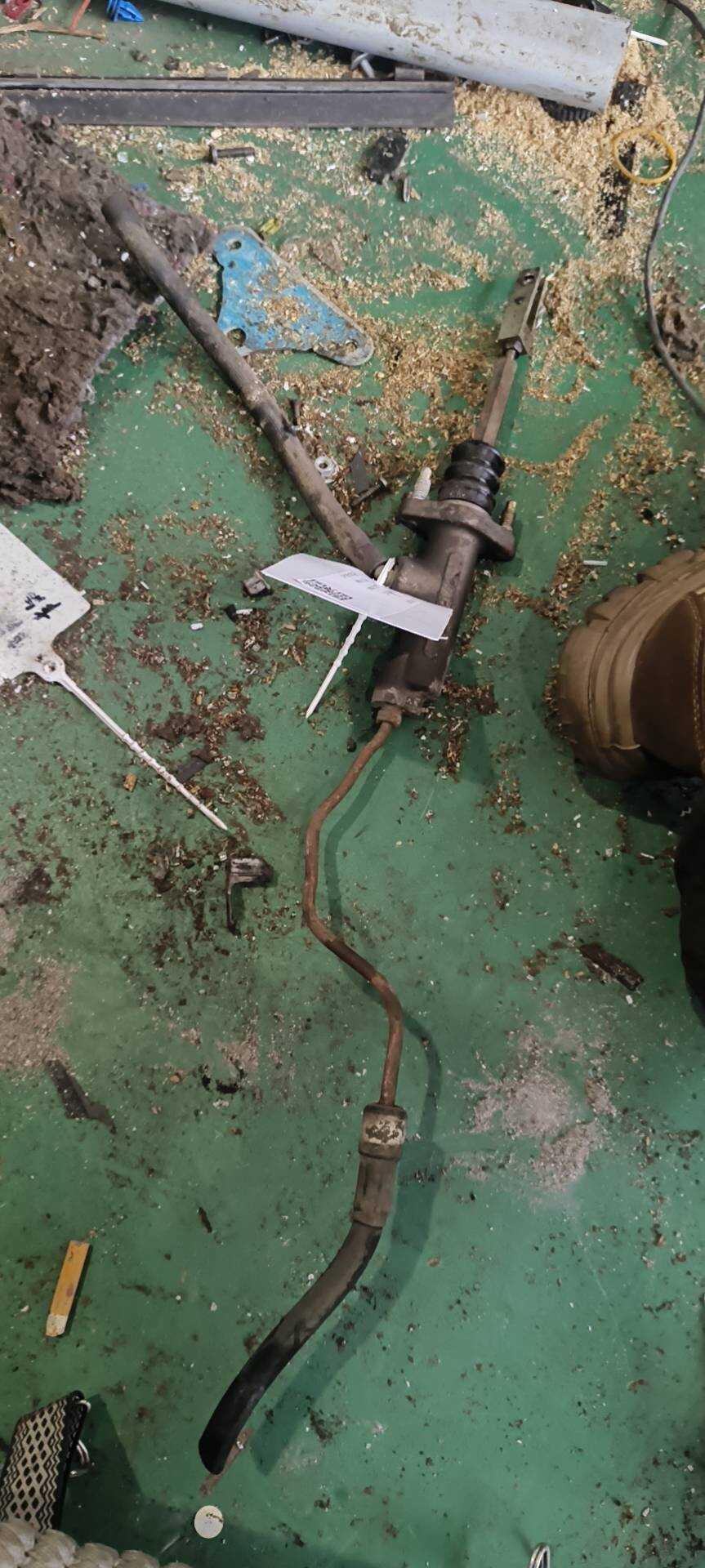 330721401 Clutch Master Cylinder