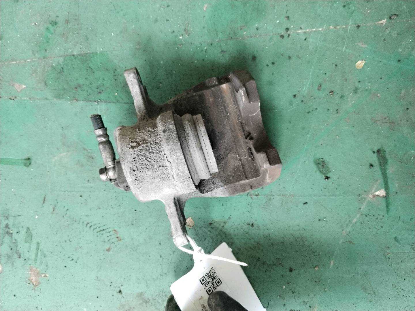 4773033340 Front Brake Caliper, Right