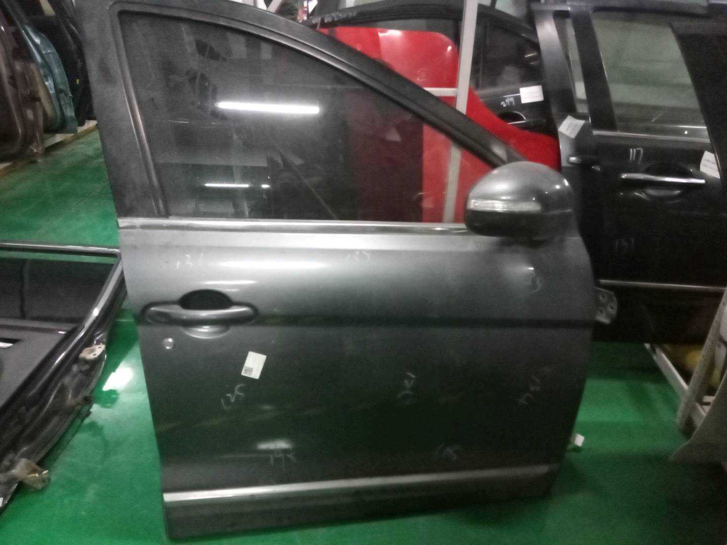 6101020FA01 前门壳(右)