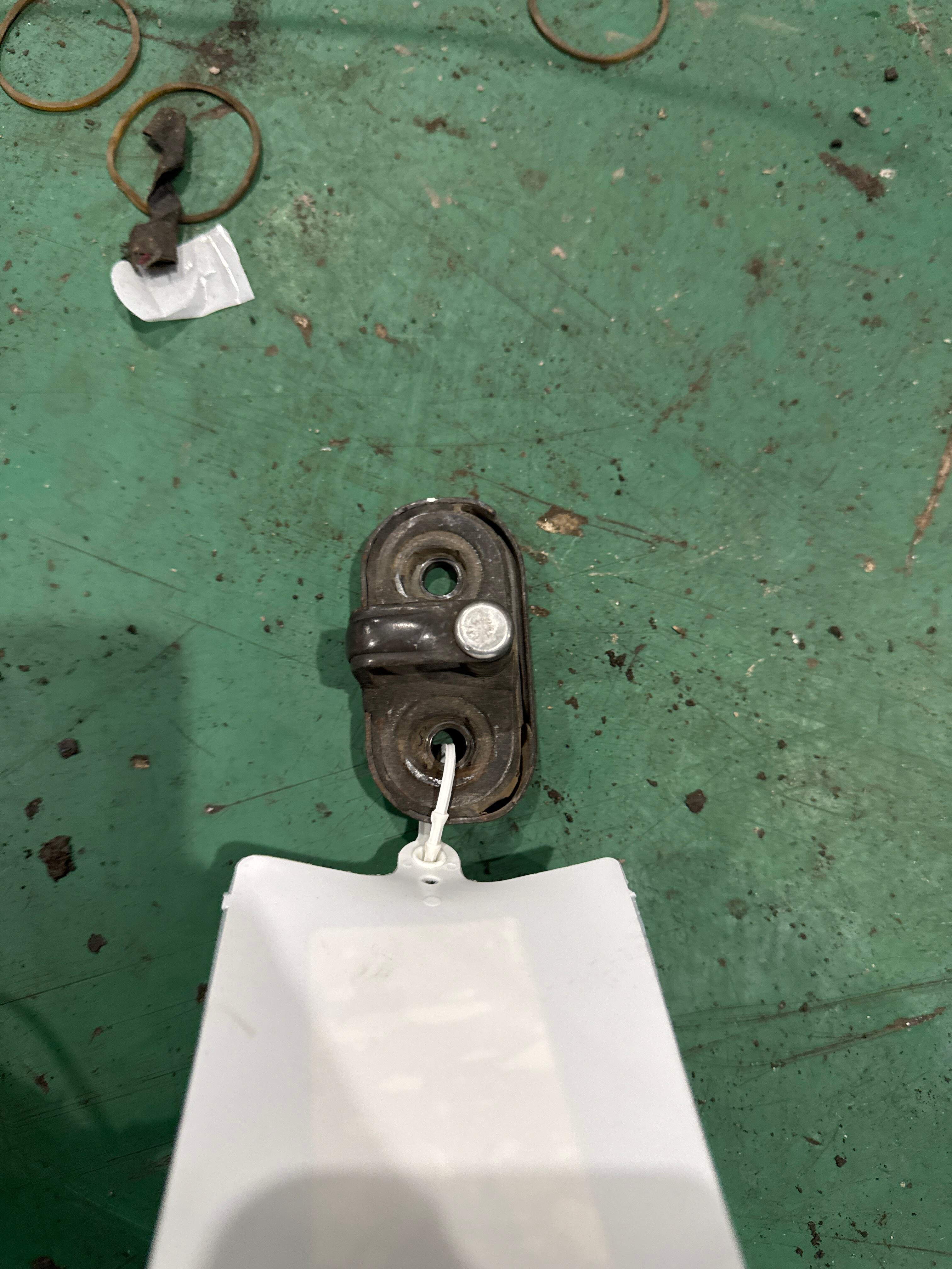 1T0827517A Trunk Lid Lock Striker