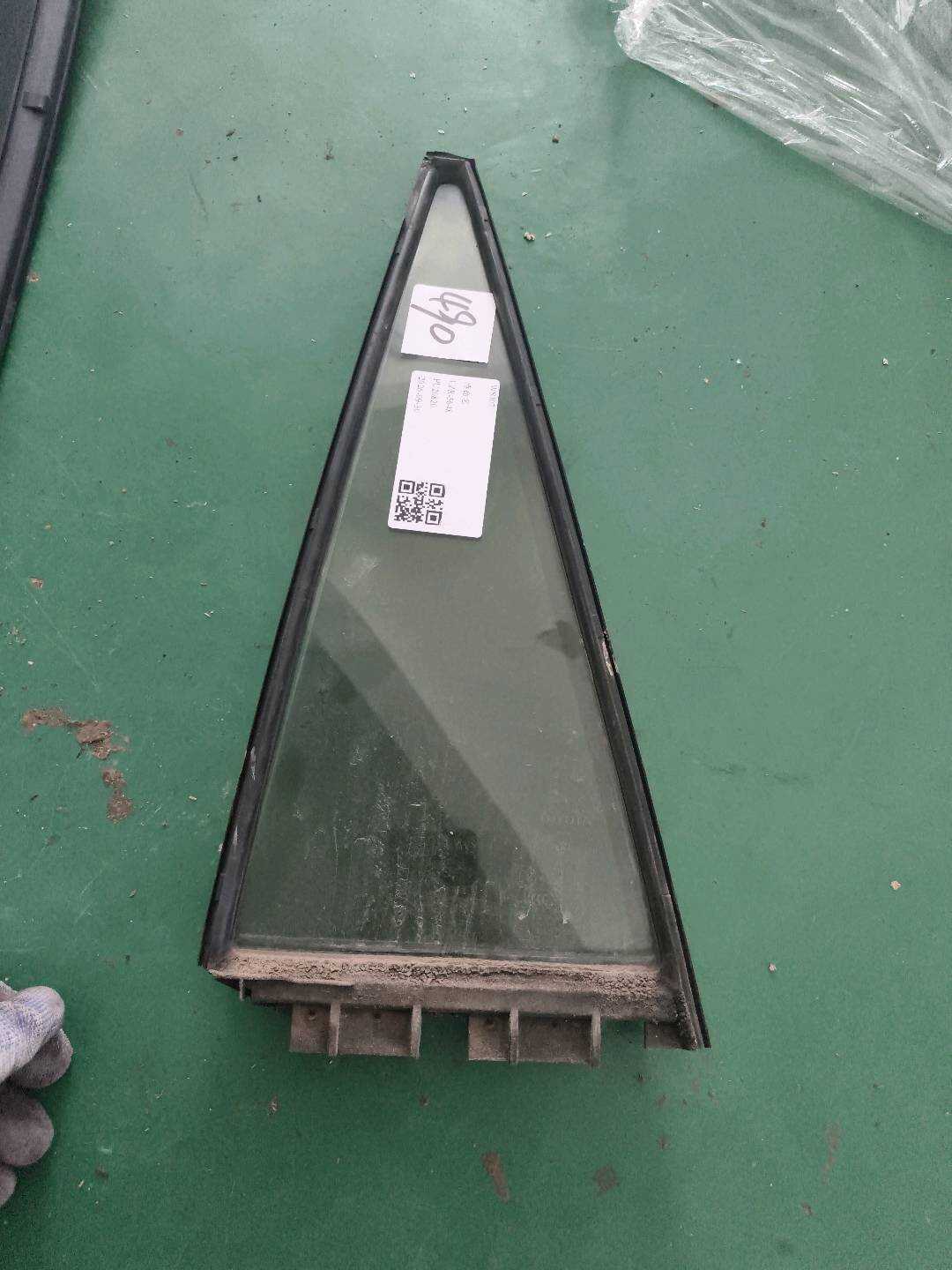6812442100 Rear Door Quarter Glass, Left