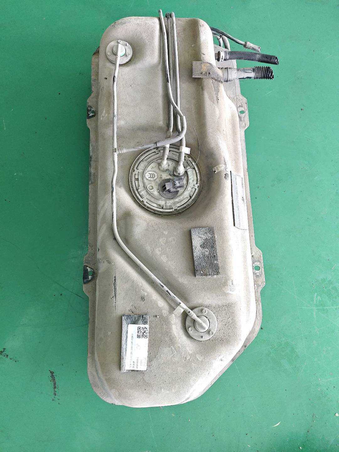 95955933 燃油箱总成