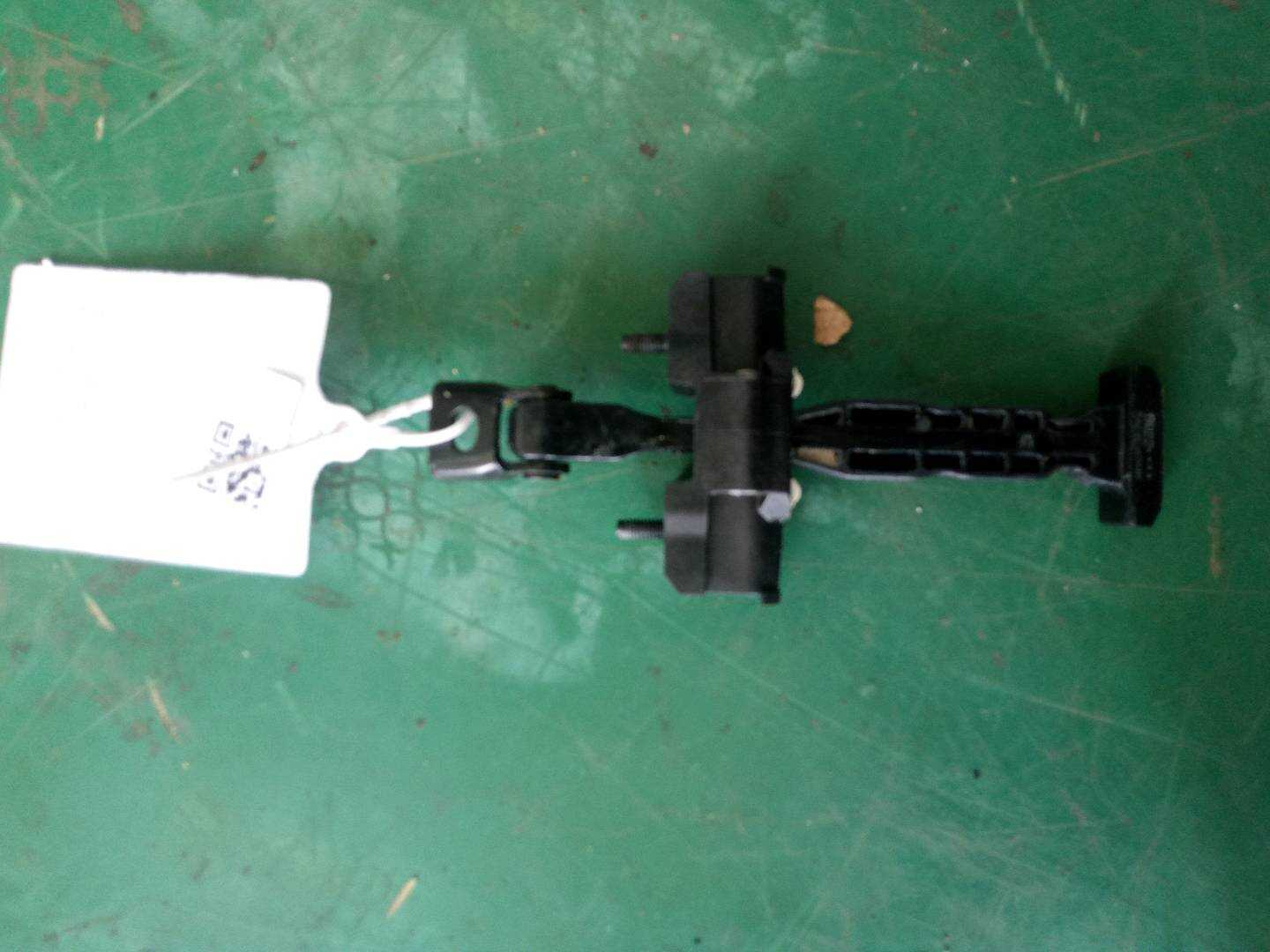 51227461560 后门限位器(右)