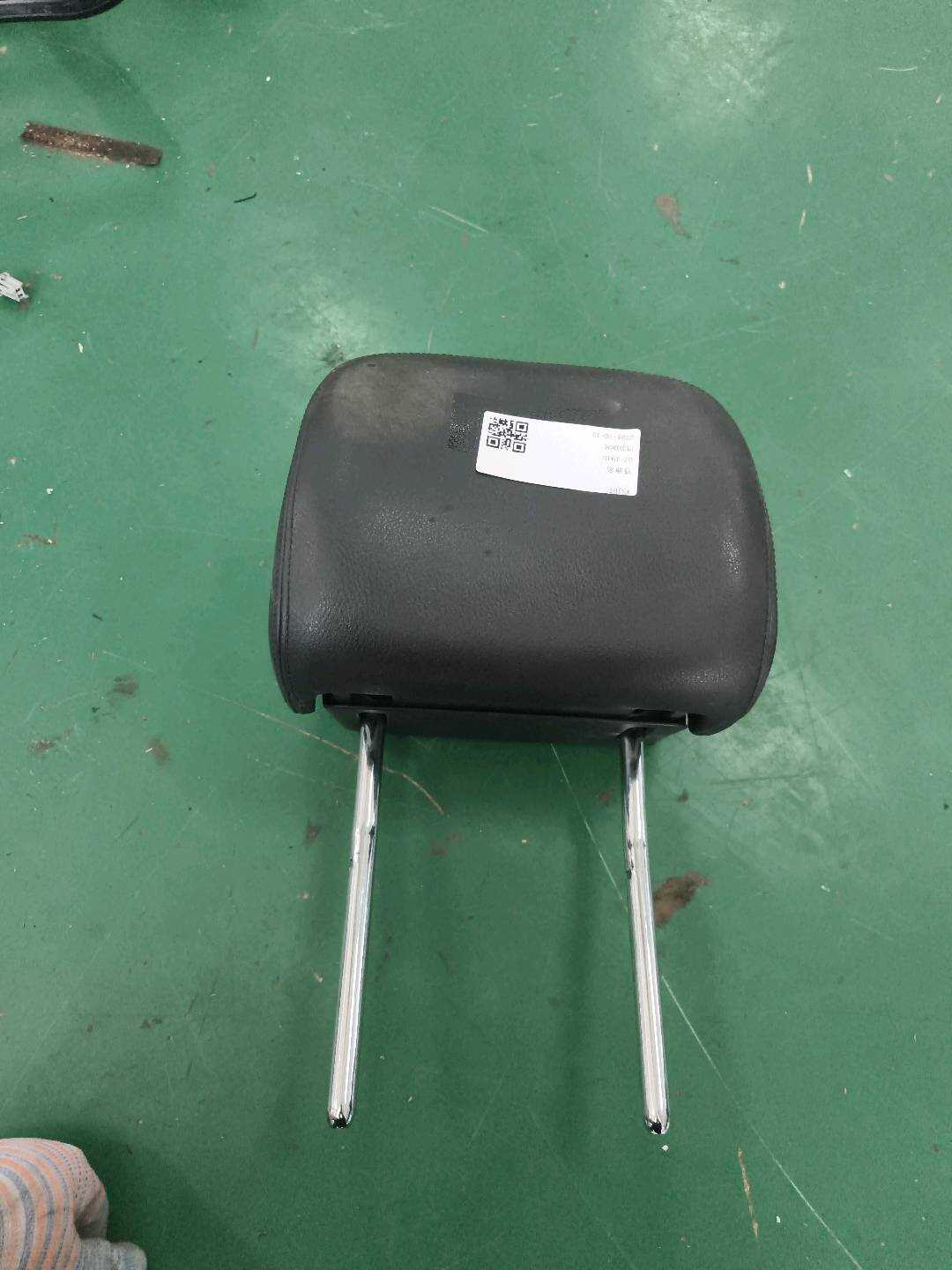 7P6881903K 副驾驶员座椅头枕