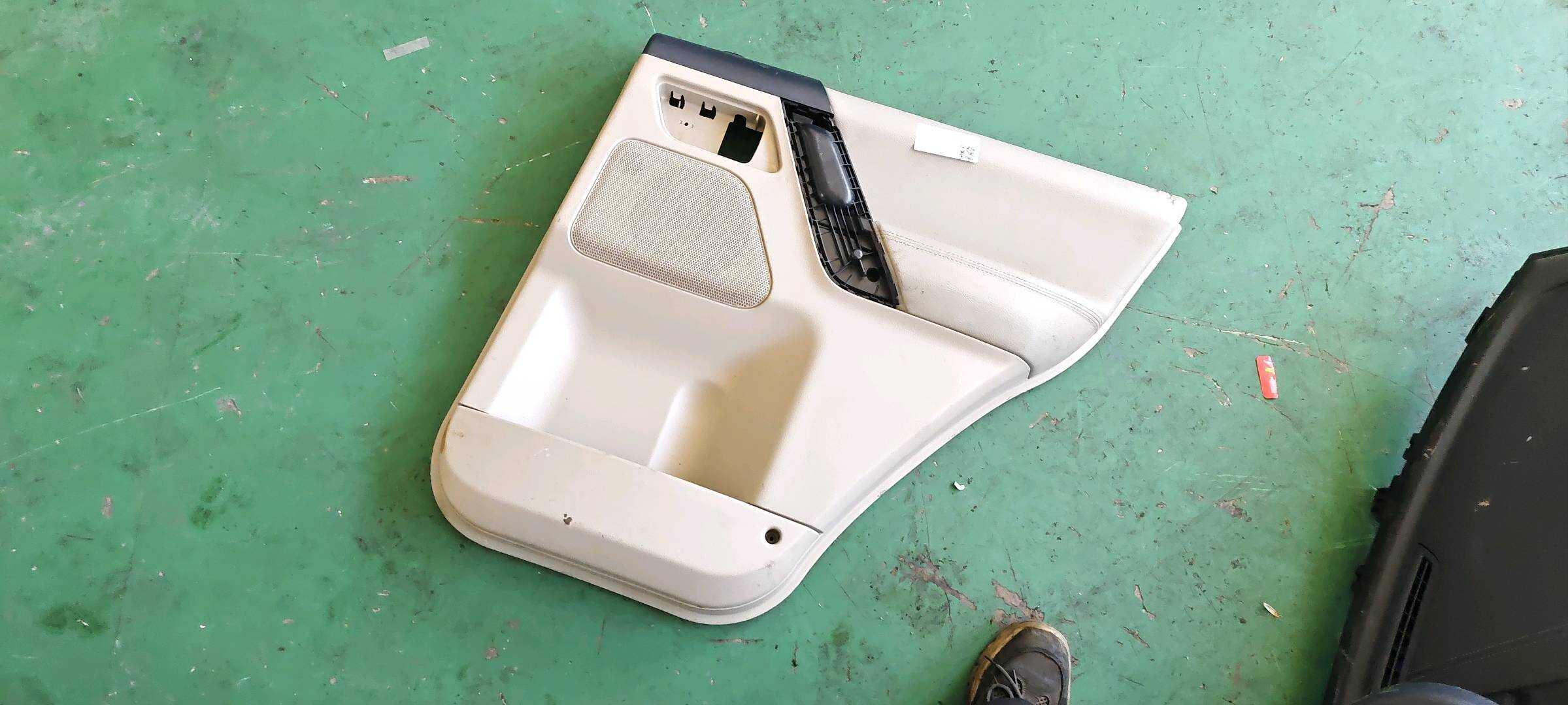 LR007901 Rear Door Trim Panel, Right