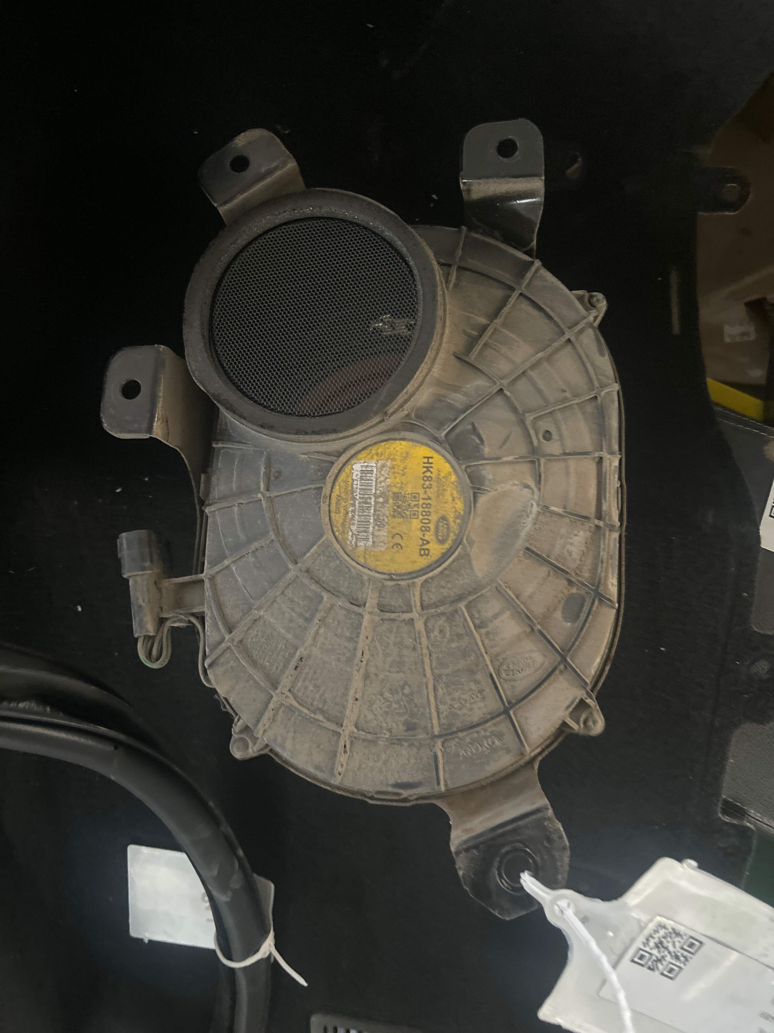 T4A6075 行李厢扬声器