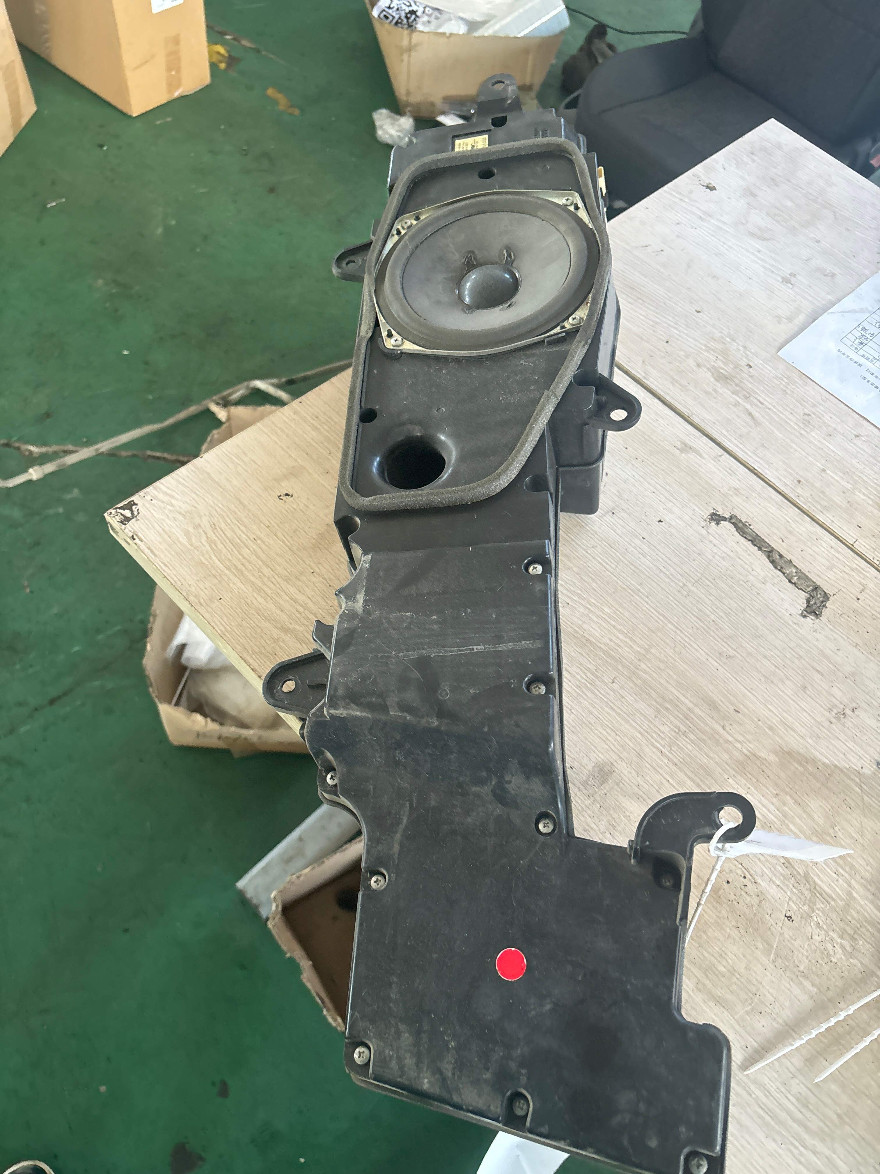 8615060051 1号带箱扬声器总成