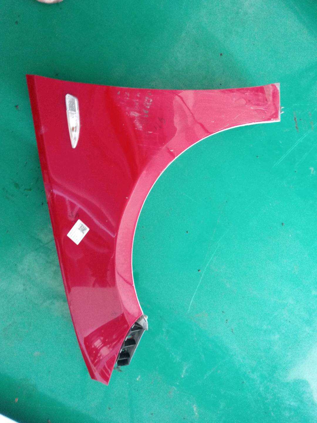 10002679 Front Fender, Left