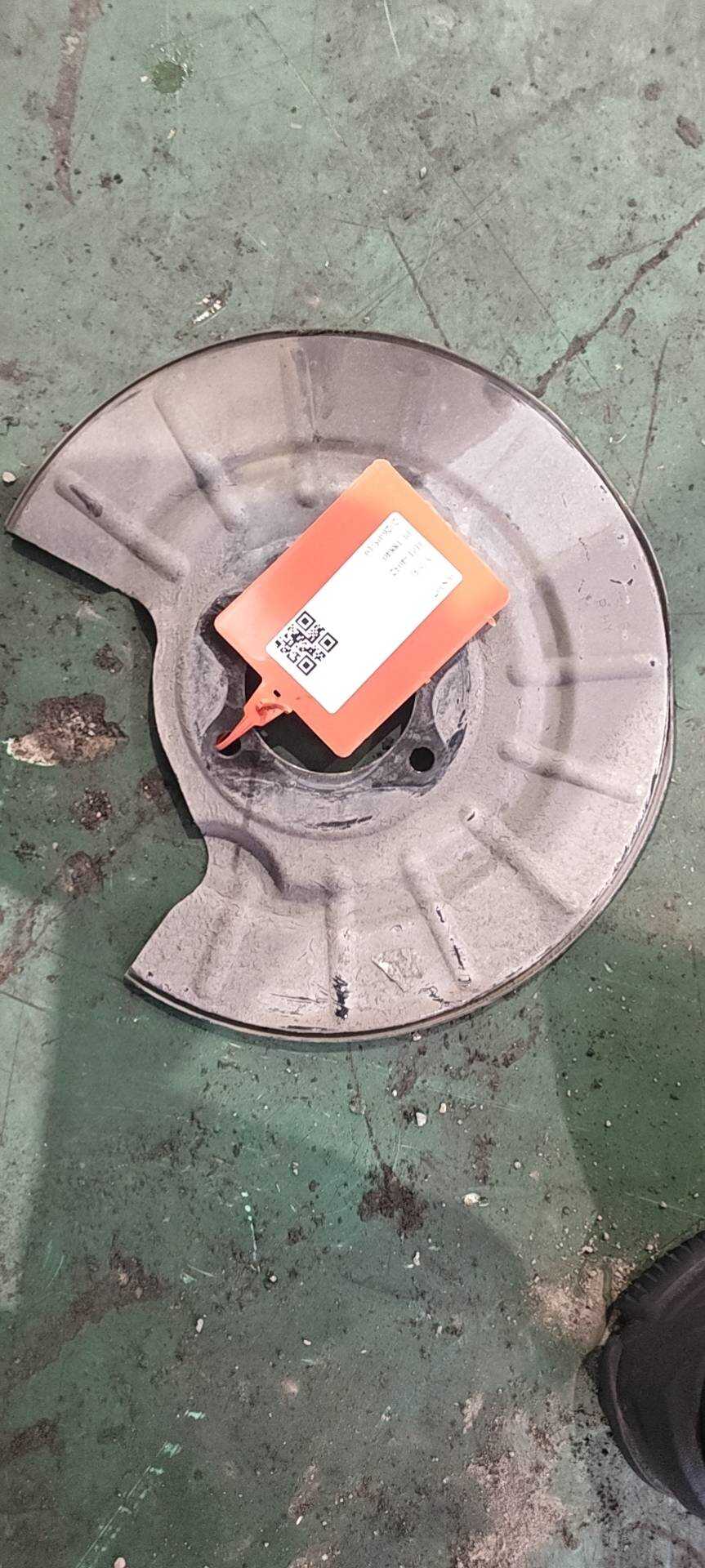 4050022100 右后轮制动器防尘罩