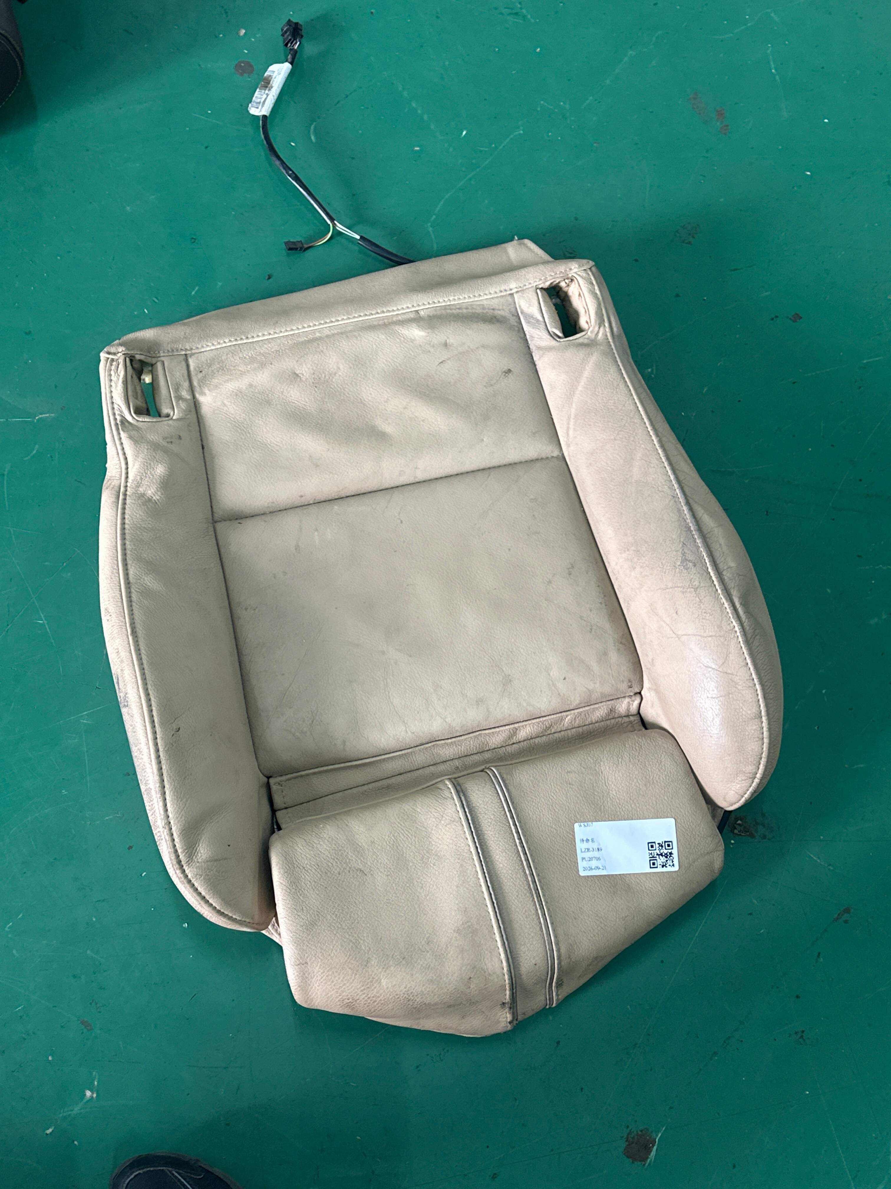 52103410266 副驾驶员座椅底座软垫