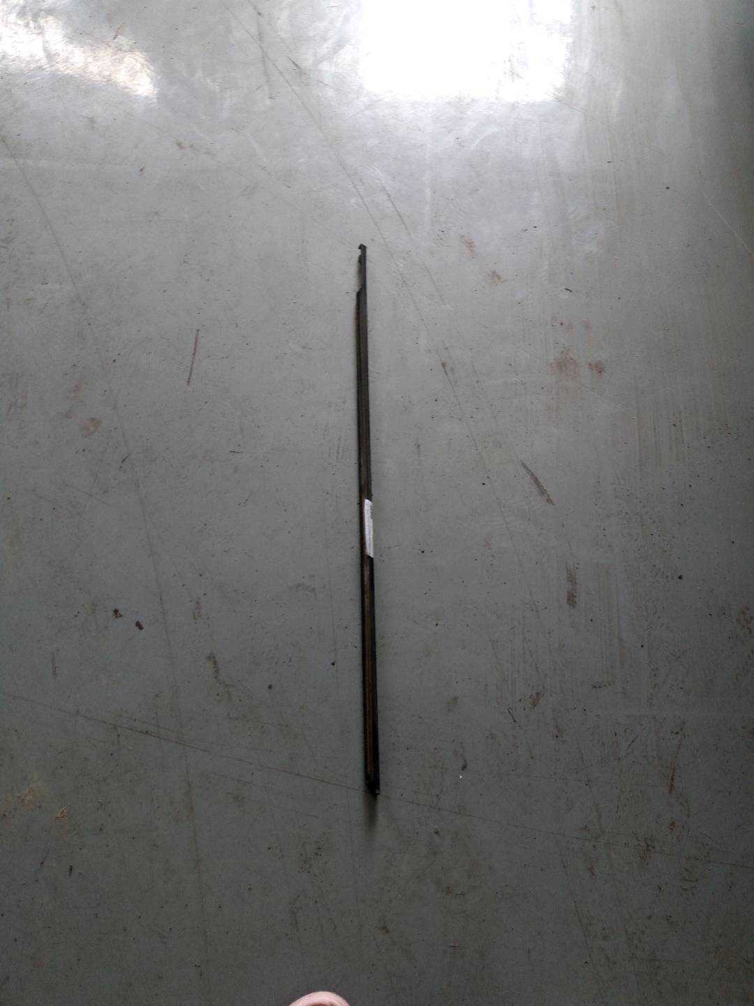 8322003000WK 后门玻璃压条（右外）
