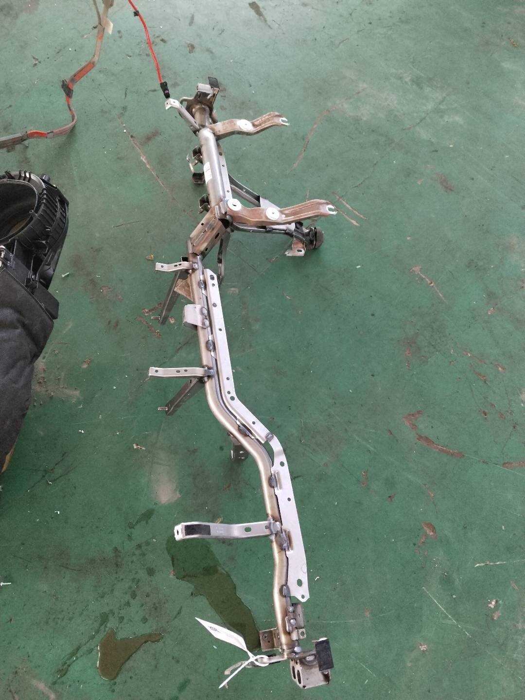 51459291317 仪表台骨架