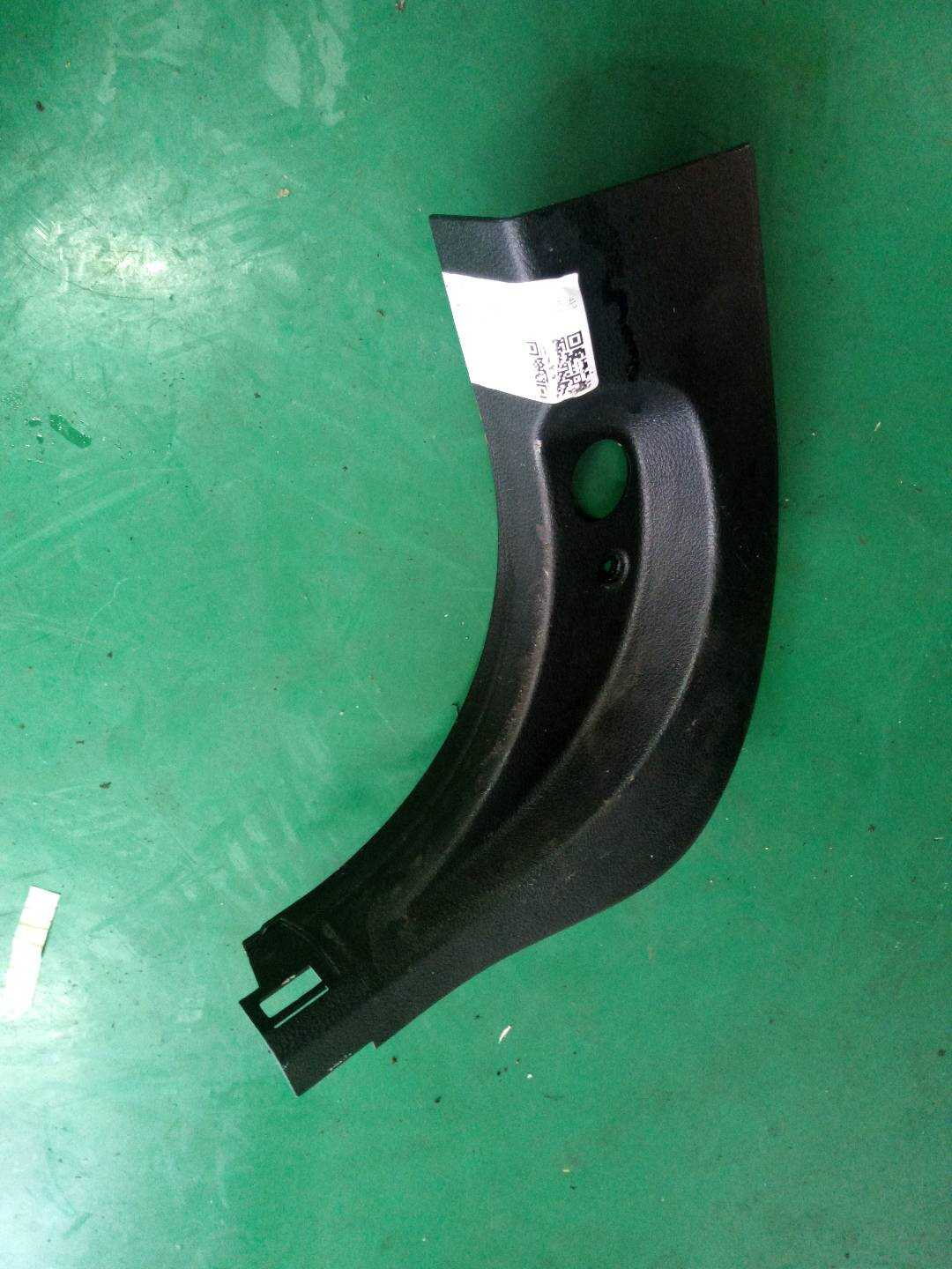 61319200316 尾盖开启开关(车内