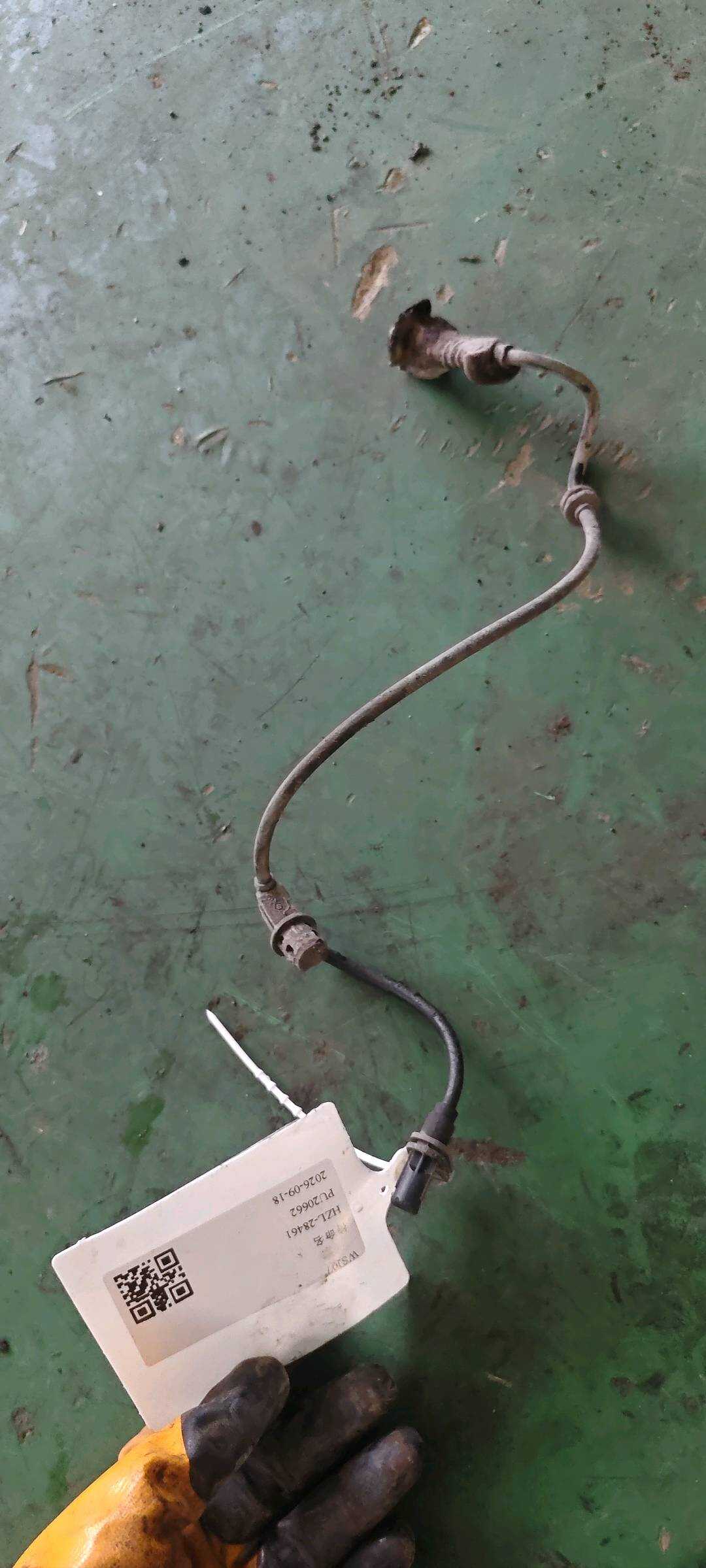 A1695401517 ABS Rear Wheel Speed Sensor, Left