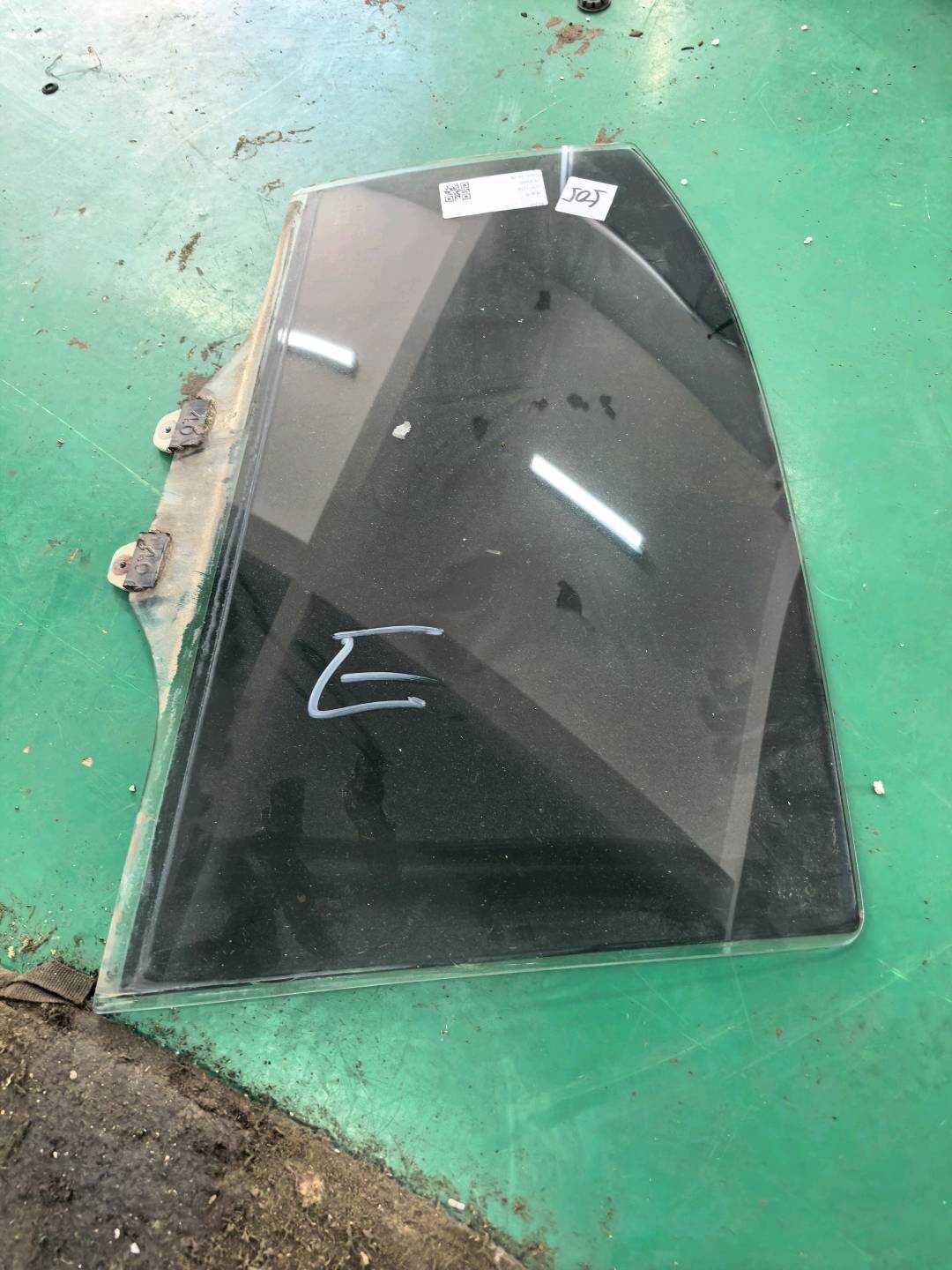 73400TP5H10 后门玻璃(右)