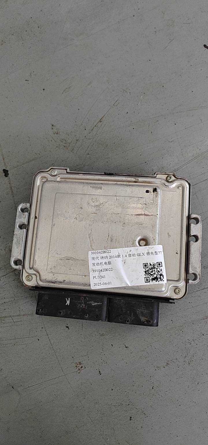 391042B022 发动机电脑