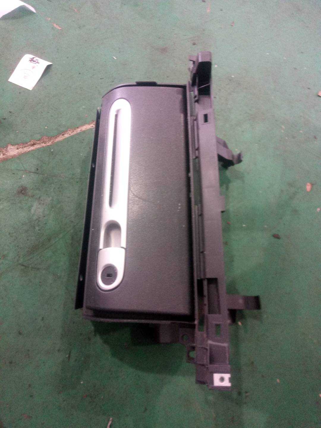 A4516892853CR4A 仪表台杂物箱