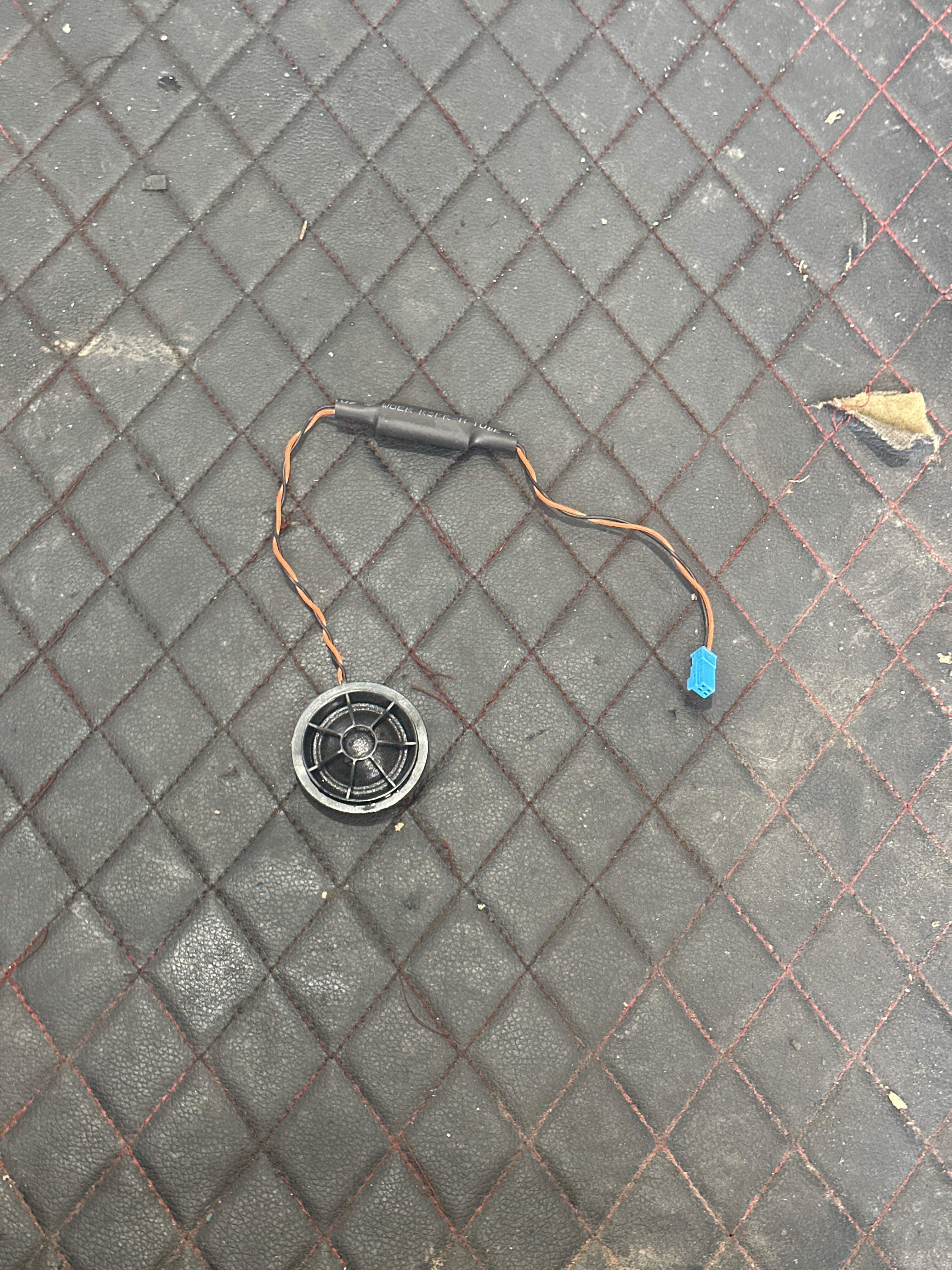 65136809632 Dashboard Speaker, Center