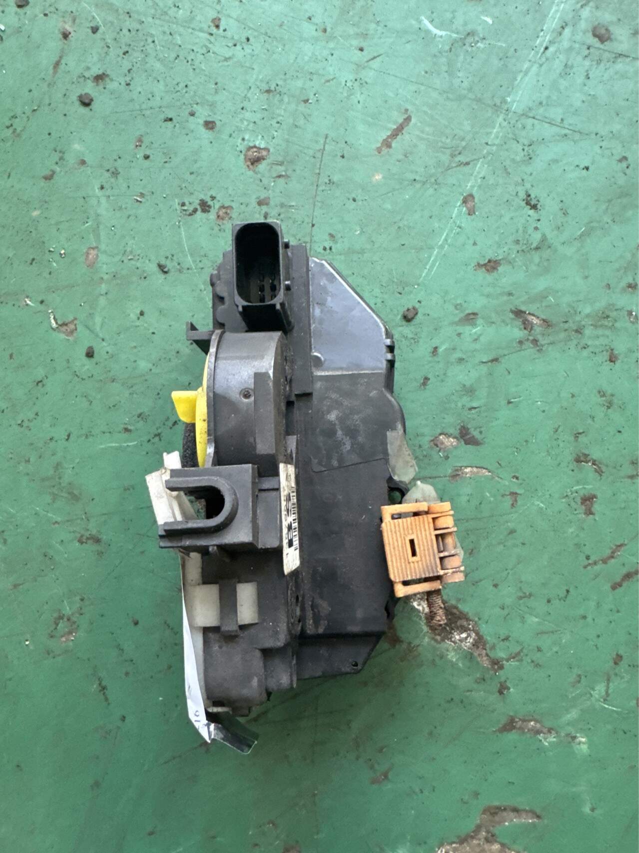 13579557 Rear Door Lock Assembly, Left