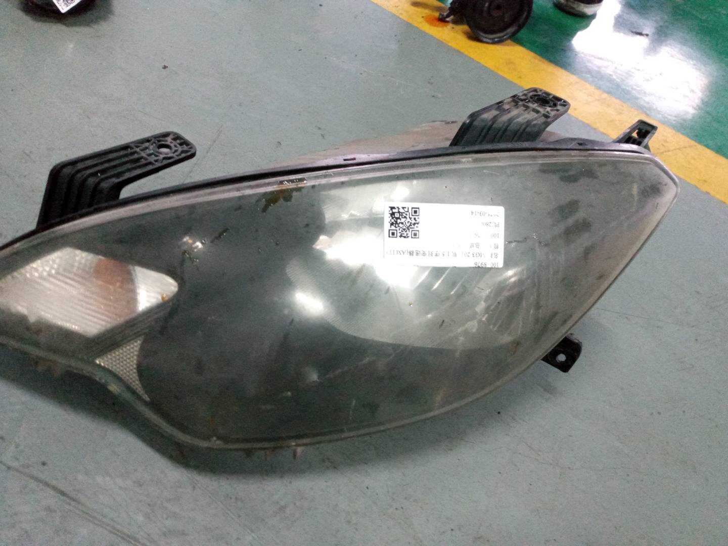 10038976 Front Headlight Assembly, Left