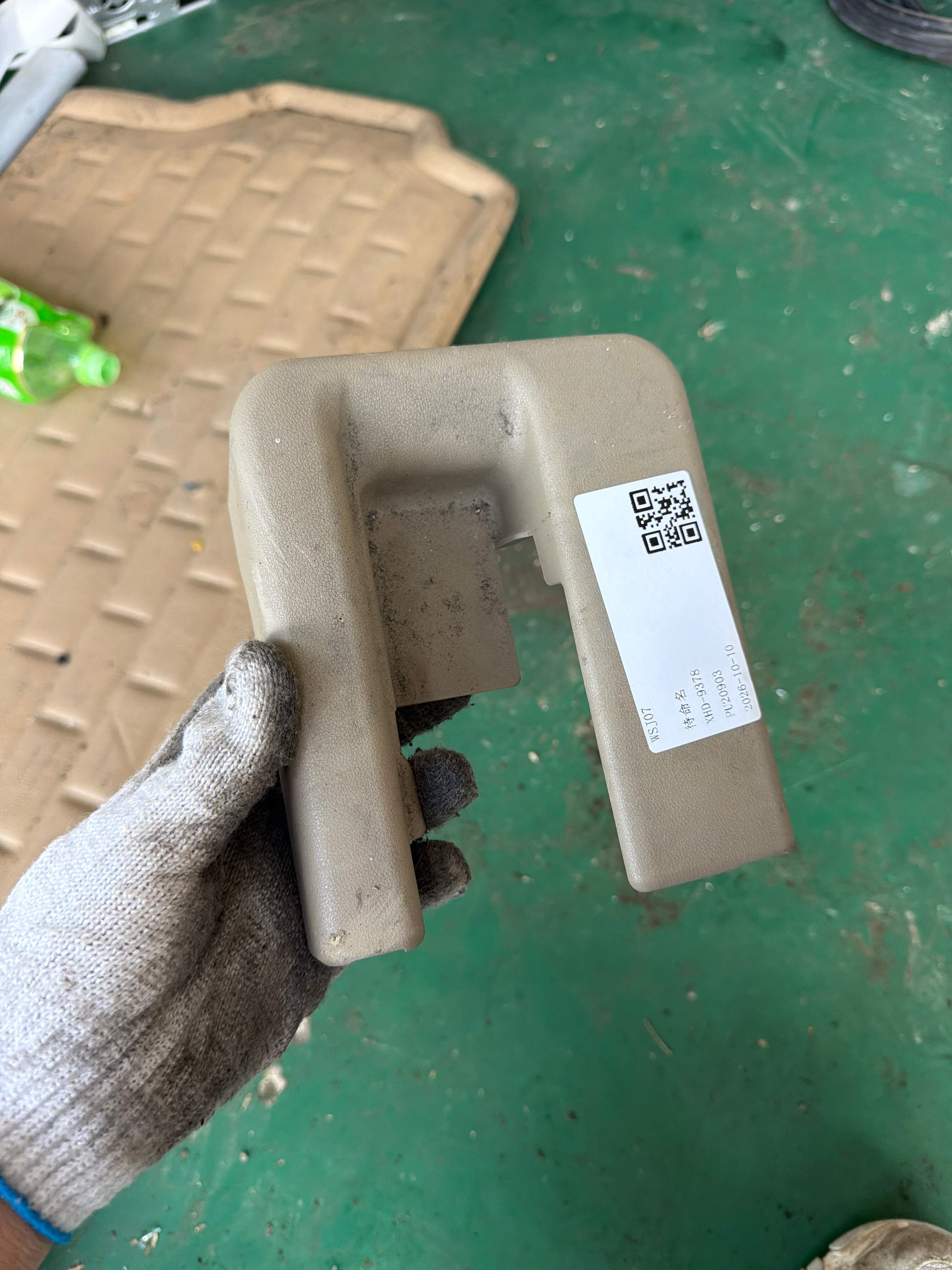 799670R030E0 后排4号座椅撑脚侧盖
