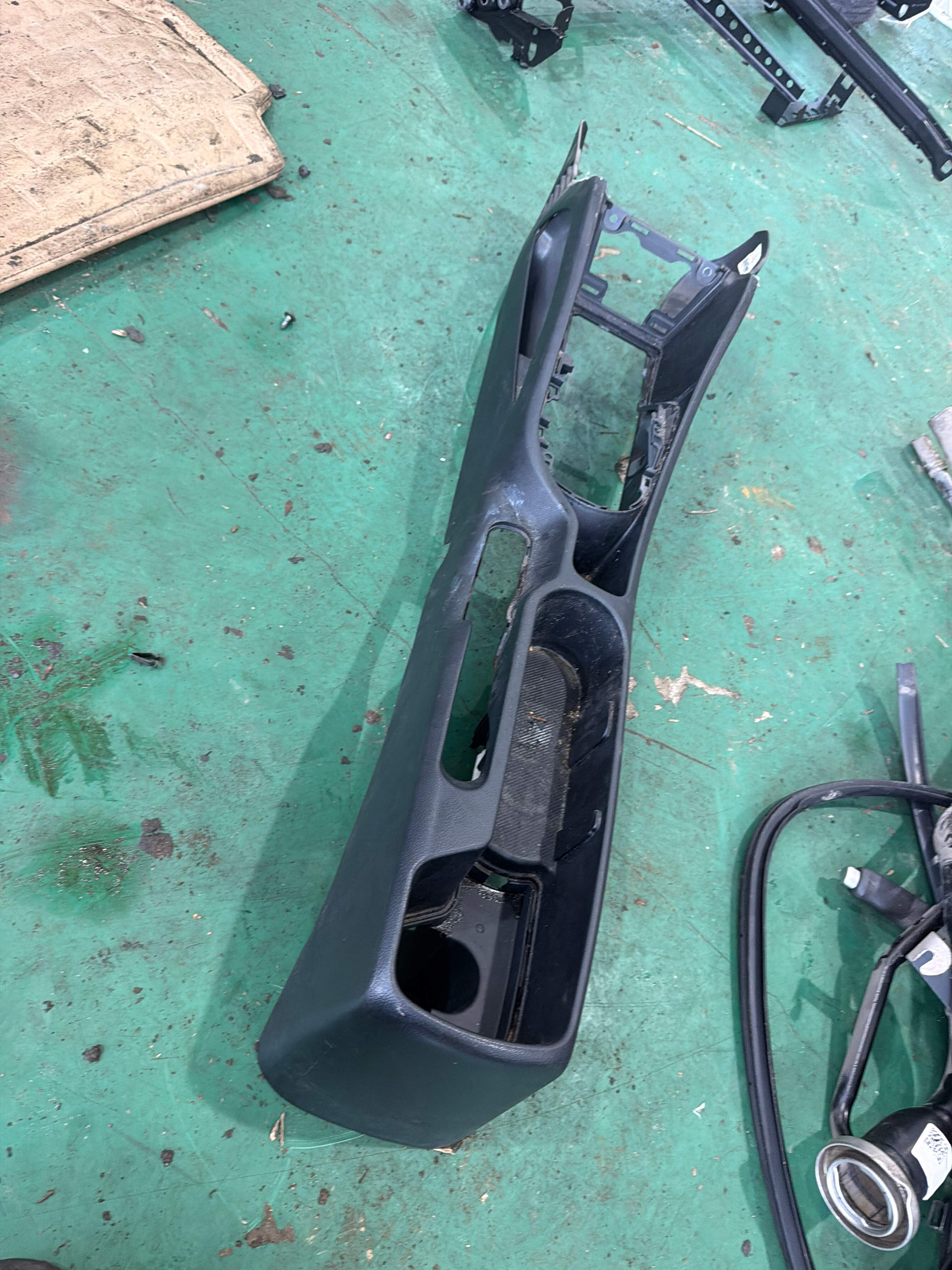 846114X000WK Center Console Housing