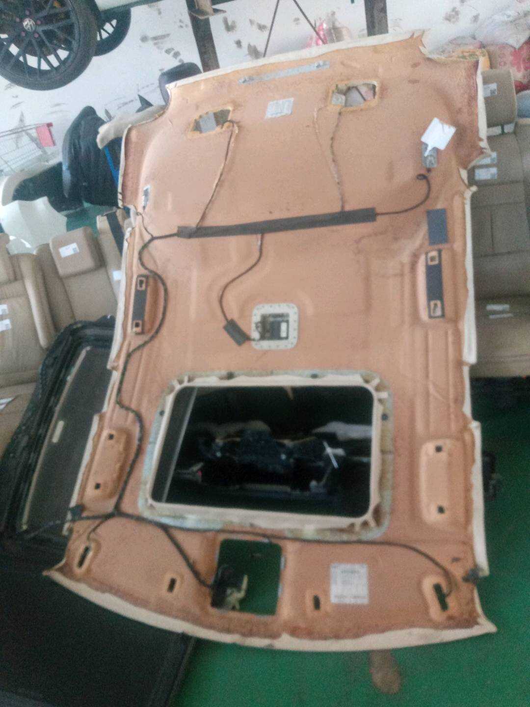 EDB501580NUG 车顶内衬