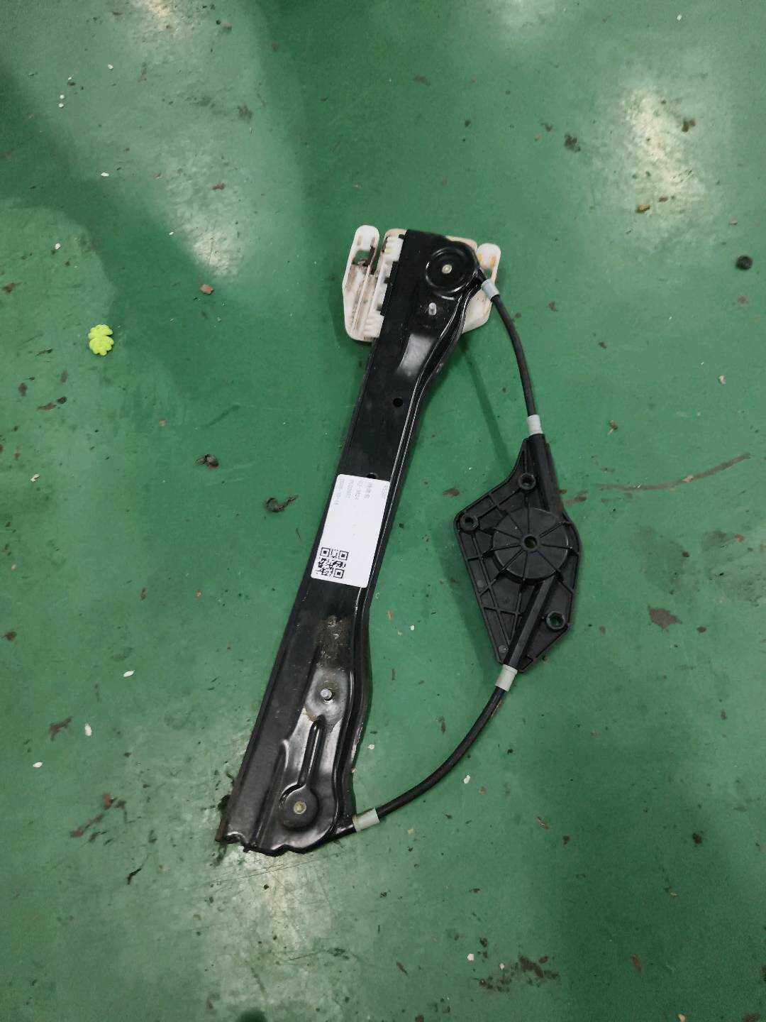51359805672 Rear Door Window Regulator Bracket, Right
