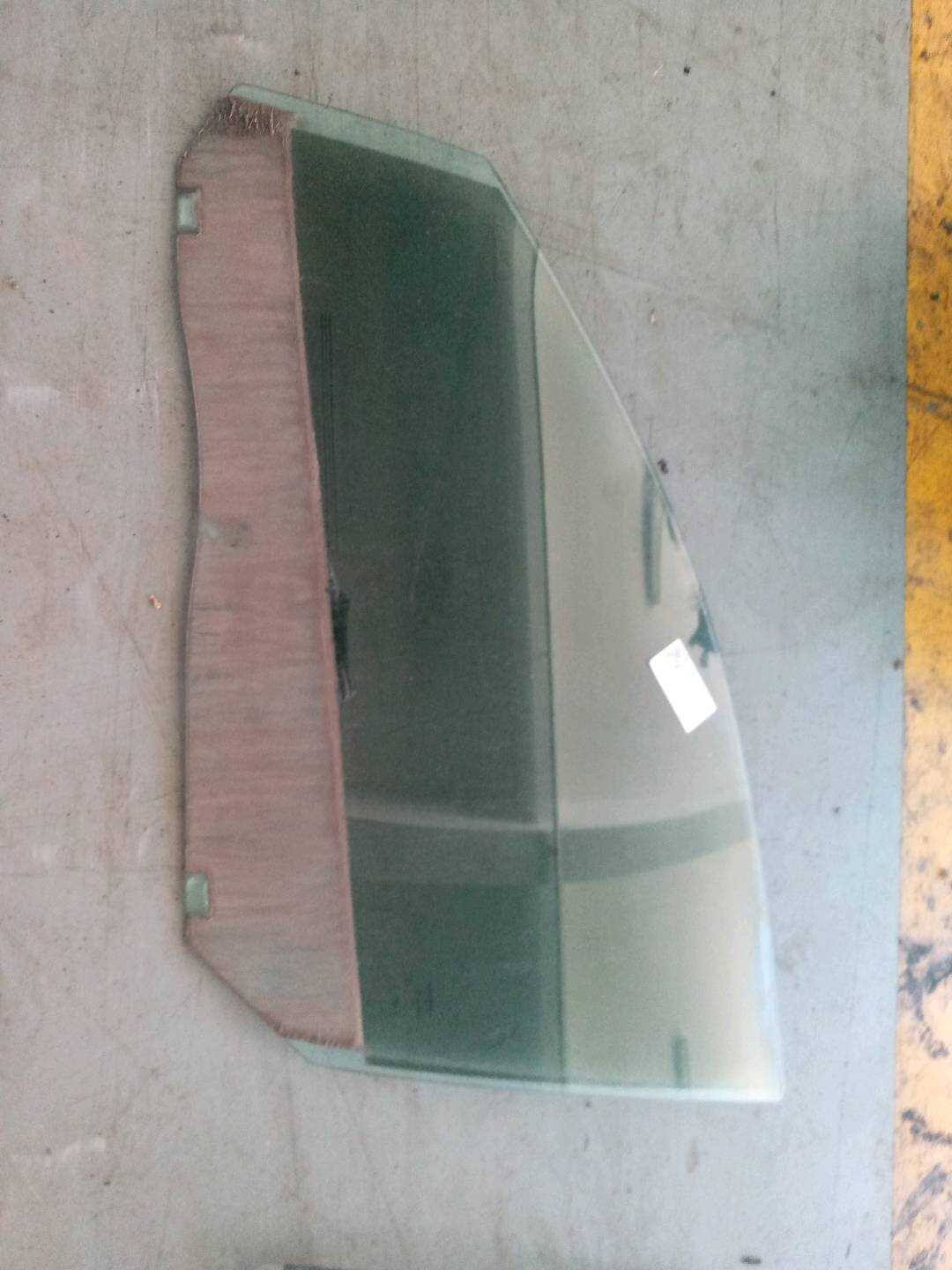 30779526 Front Door Glass, Left