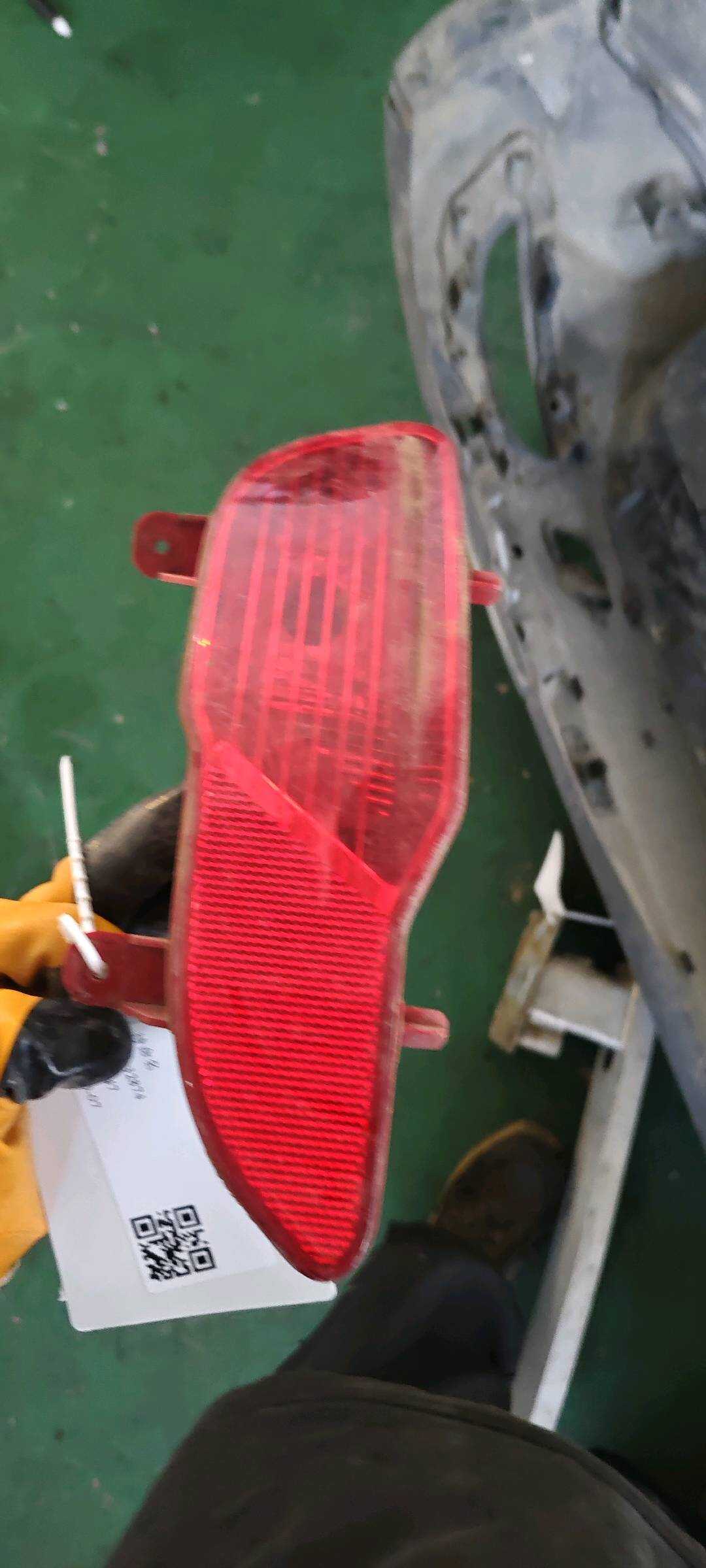 YL00561880 后保险杠装饰灯(左)后雾灯(左)
