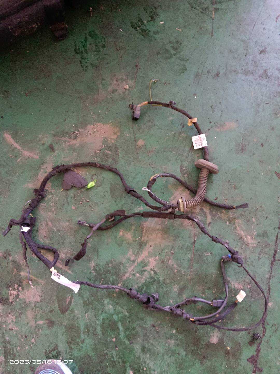 9808995180 尾盖线束