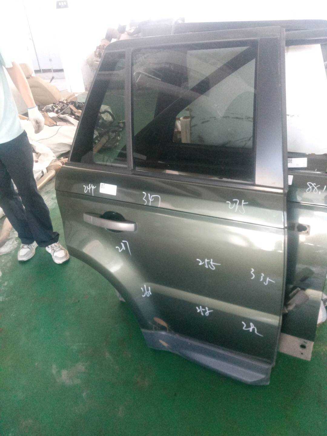 BFA790080 后门壳(右)总成