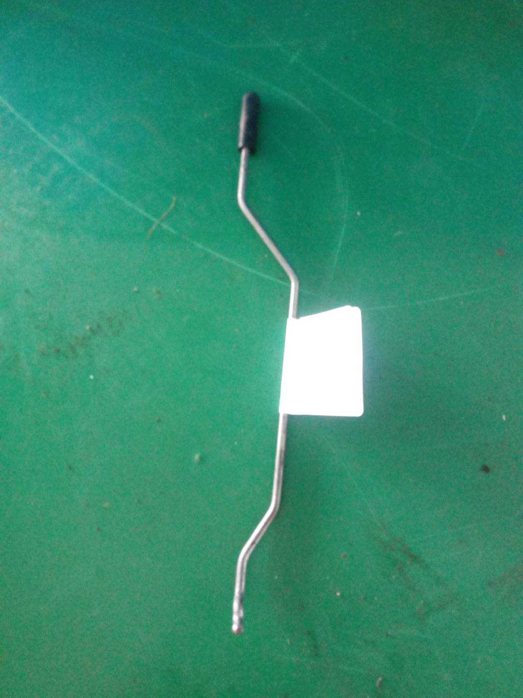 51217175648 前门锁止杆(右)