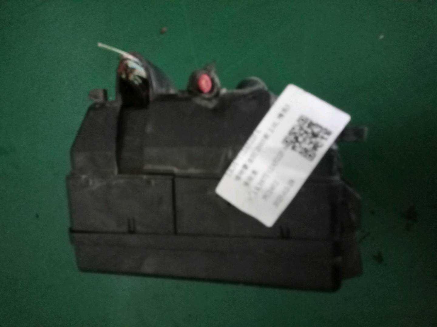 LK3S7T12A522FA 保险盒