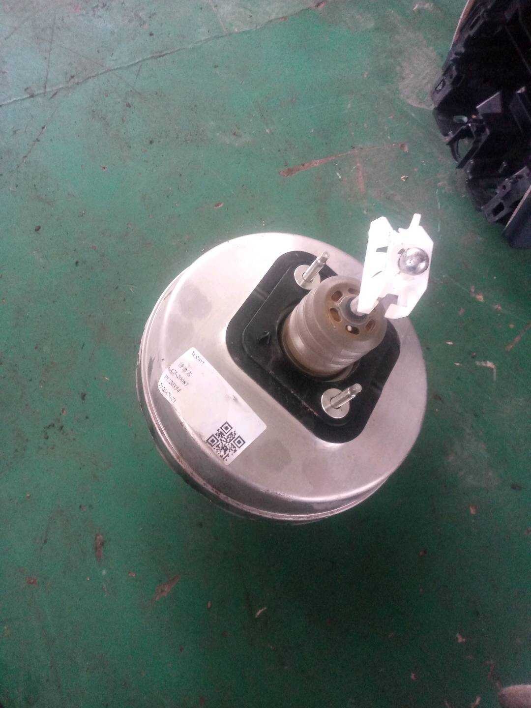34336883988 制动助力器