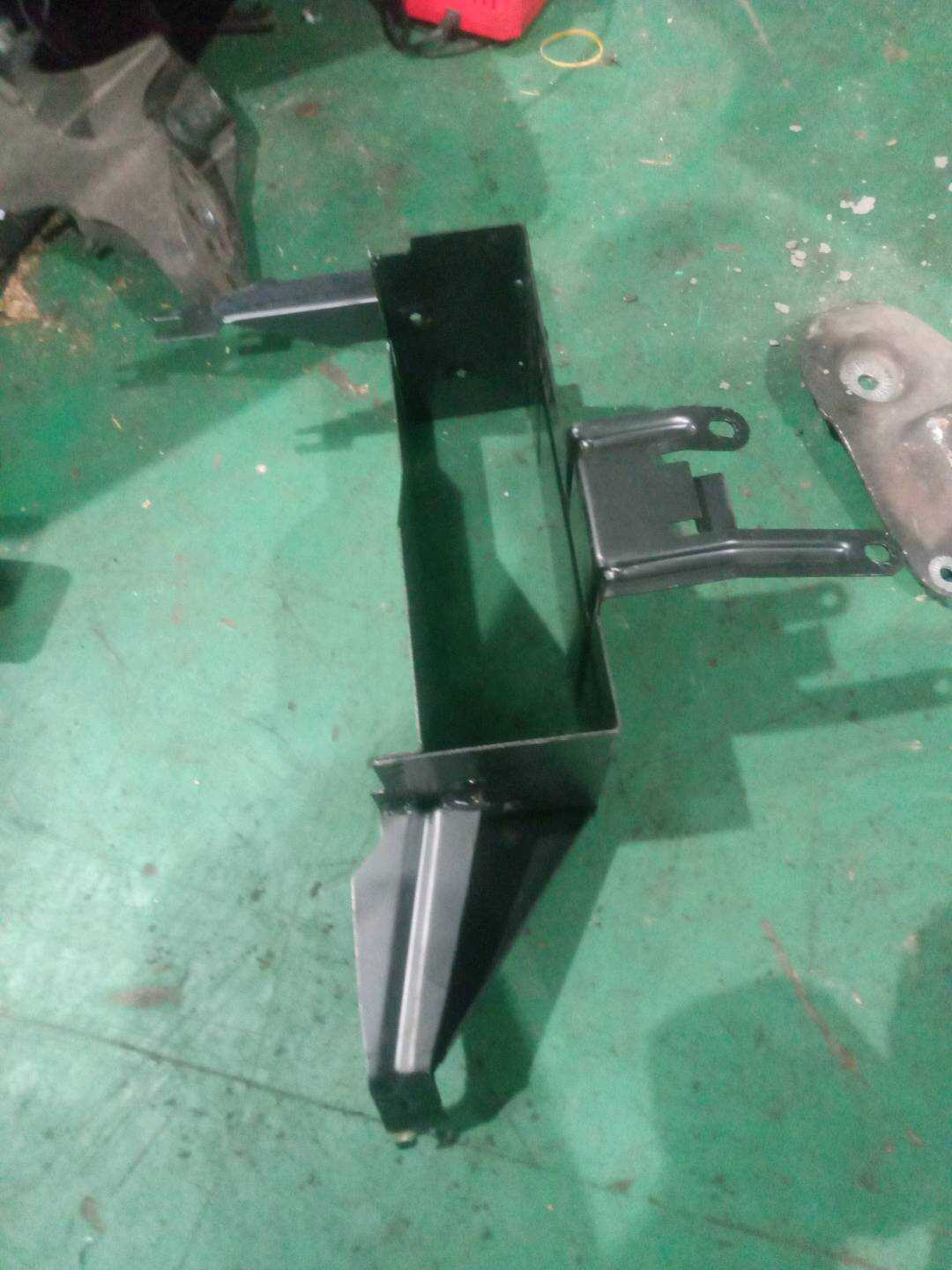 4B5035115B CD Player Mounting Frame