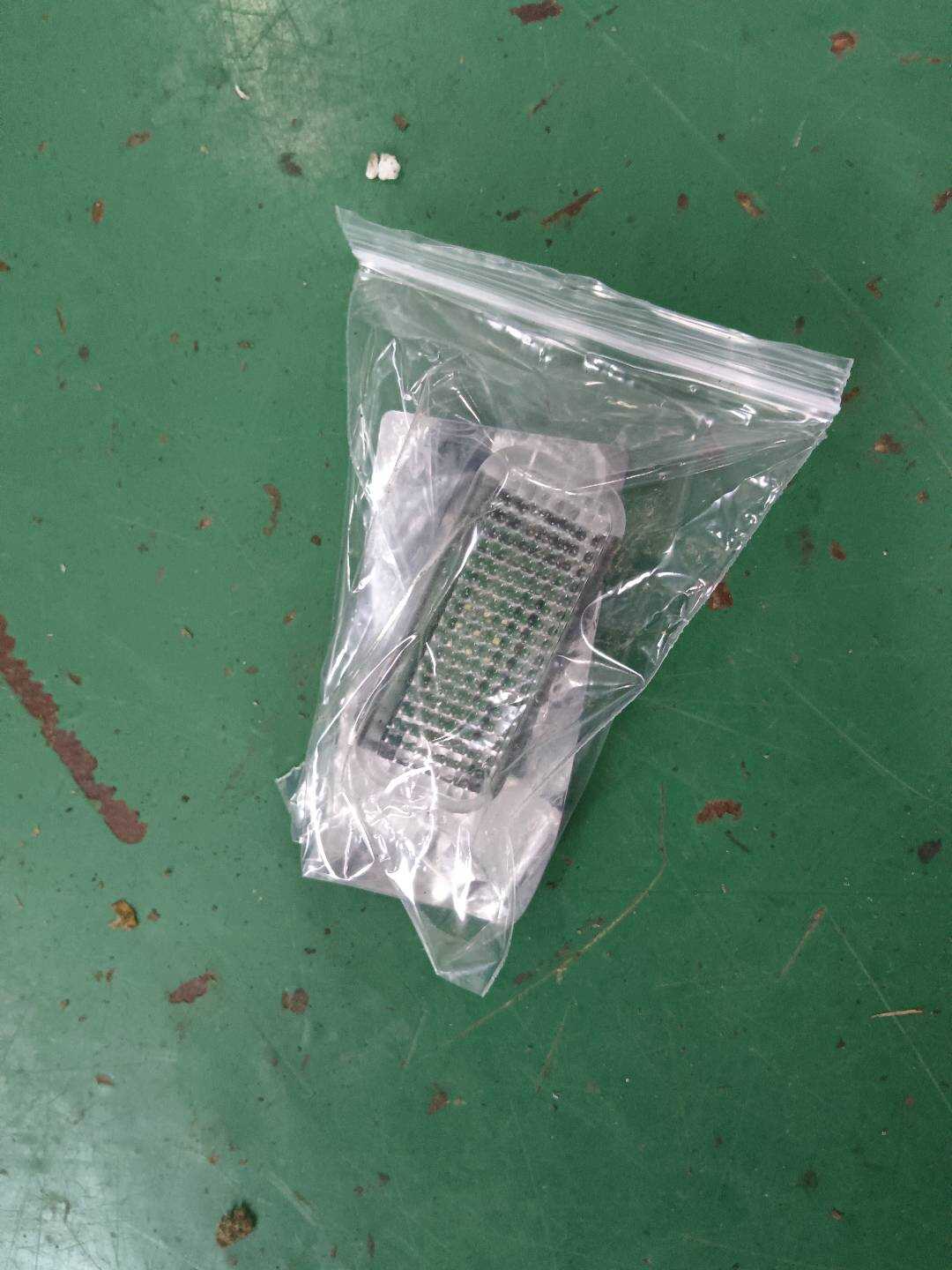L80D947415 Vehicle Light