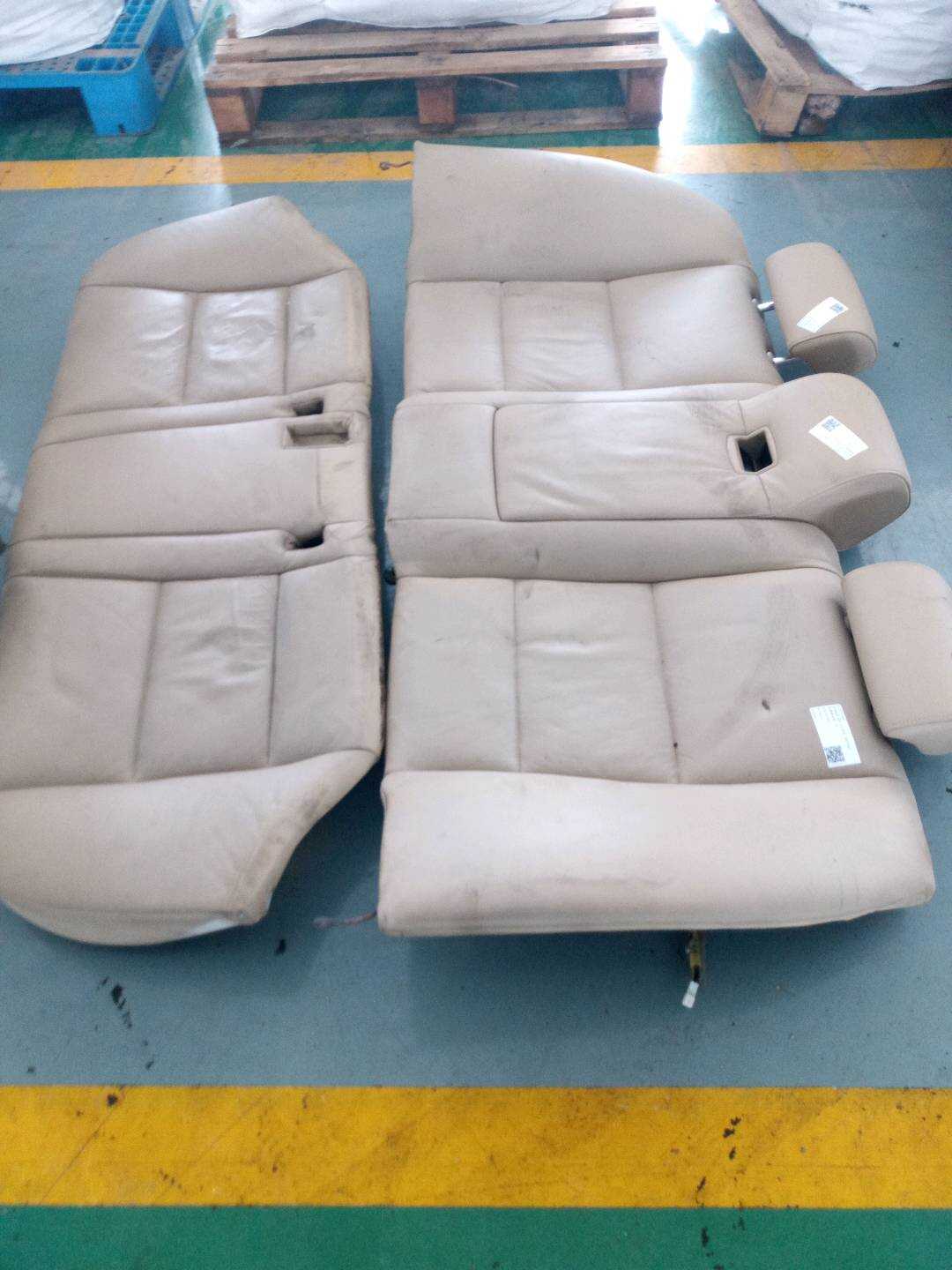 52207074563 后排座椅中央扶手箱