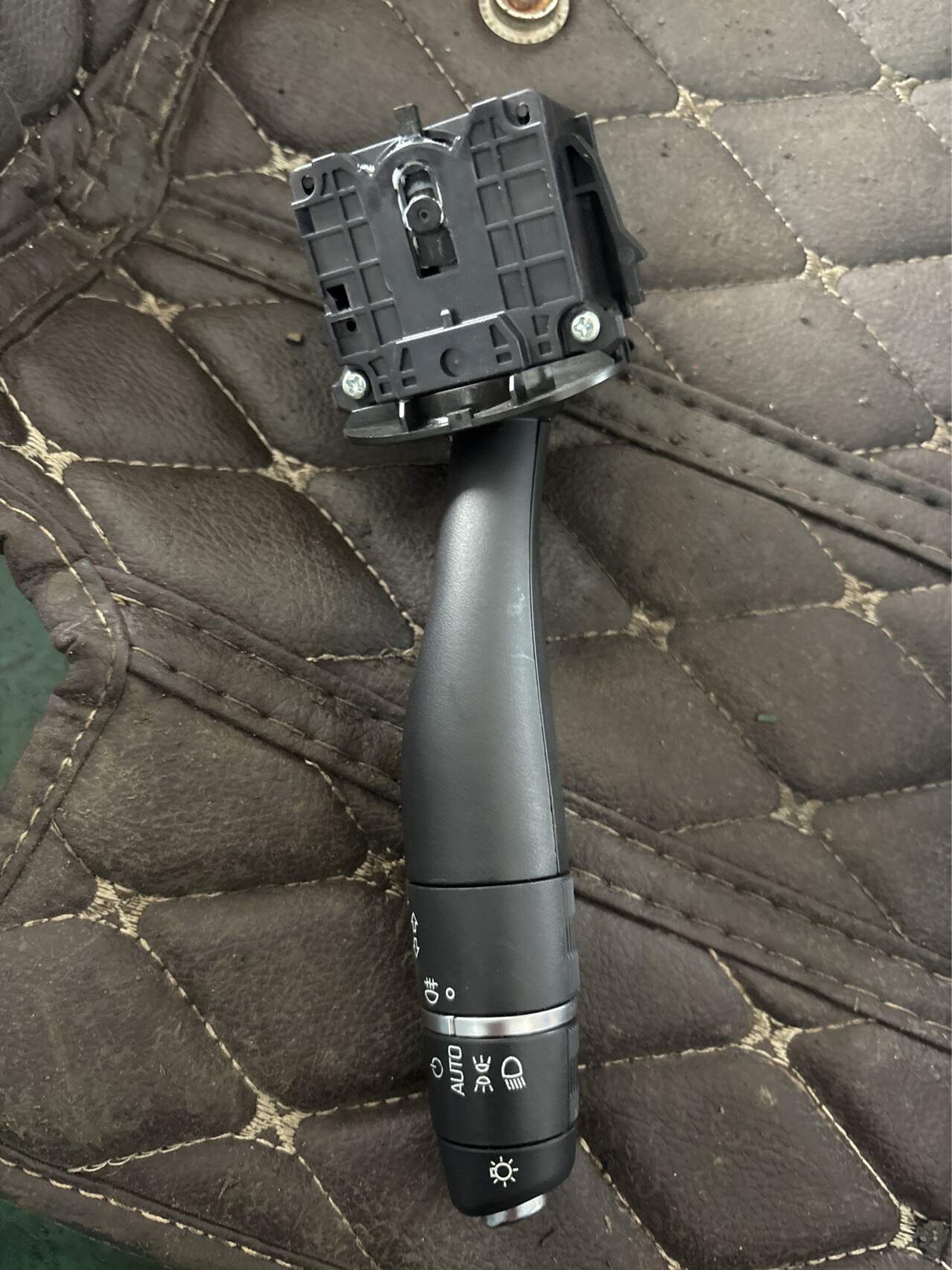 84614548 Turn Signal Switch