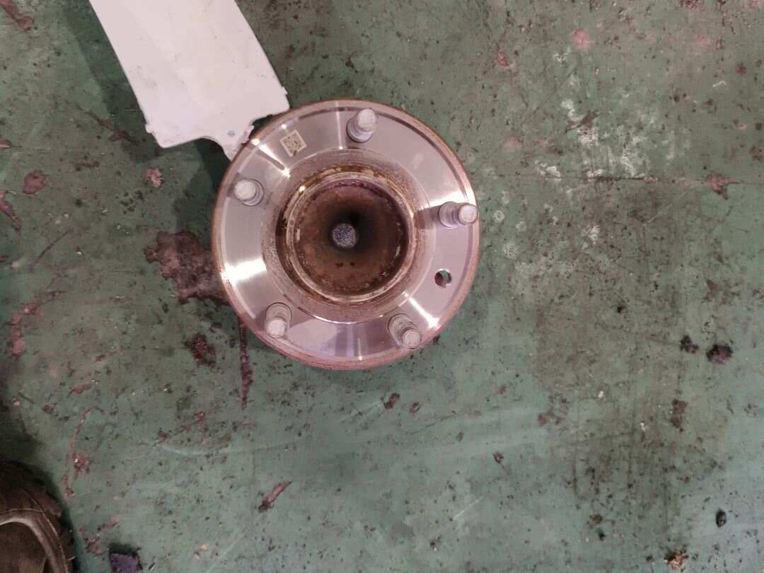 T2H2225 Front Wheel Hub With Bearing, Left