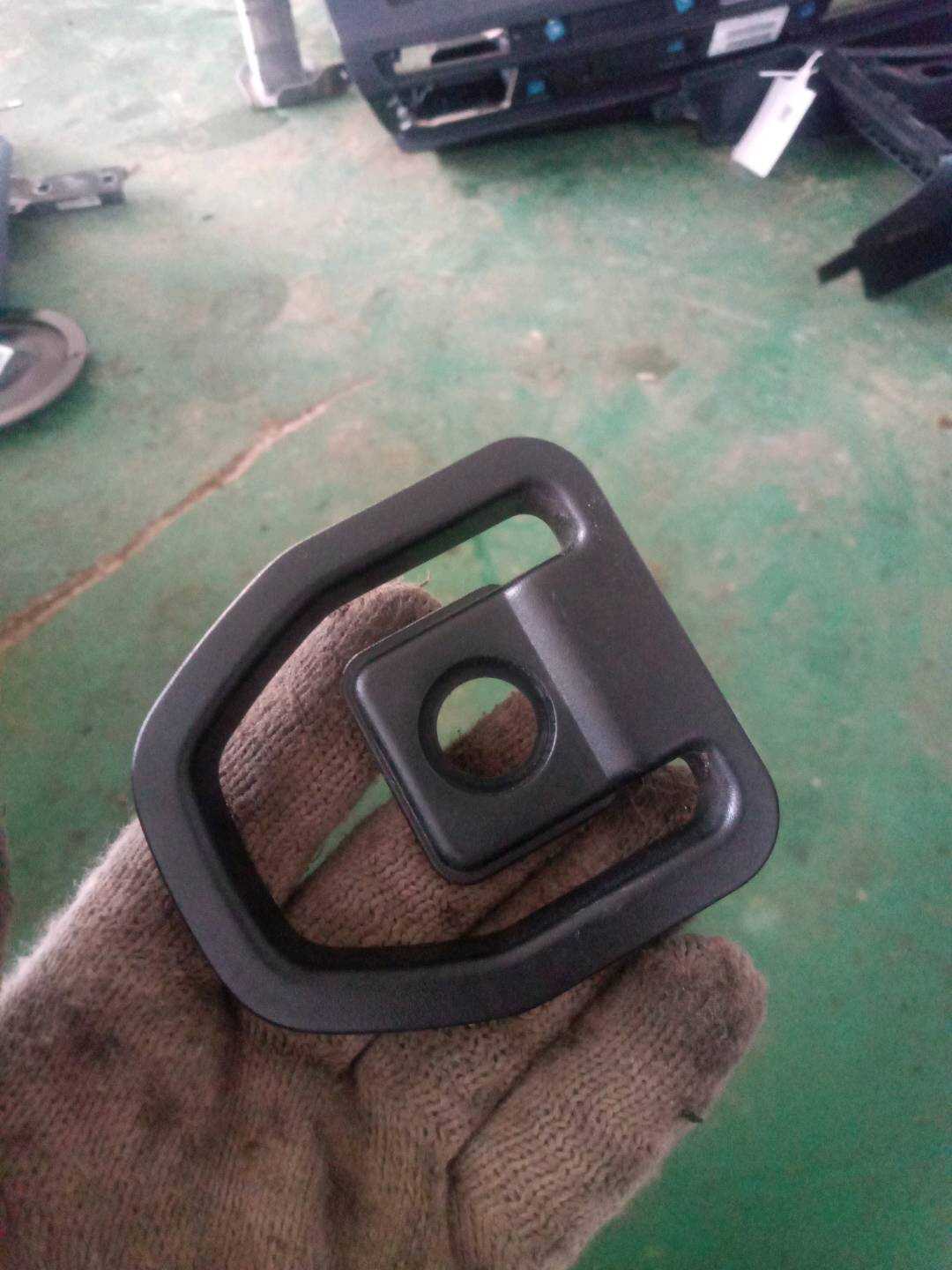 51477129652 Cover