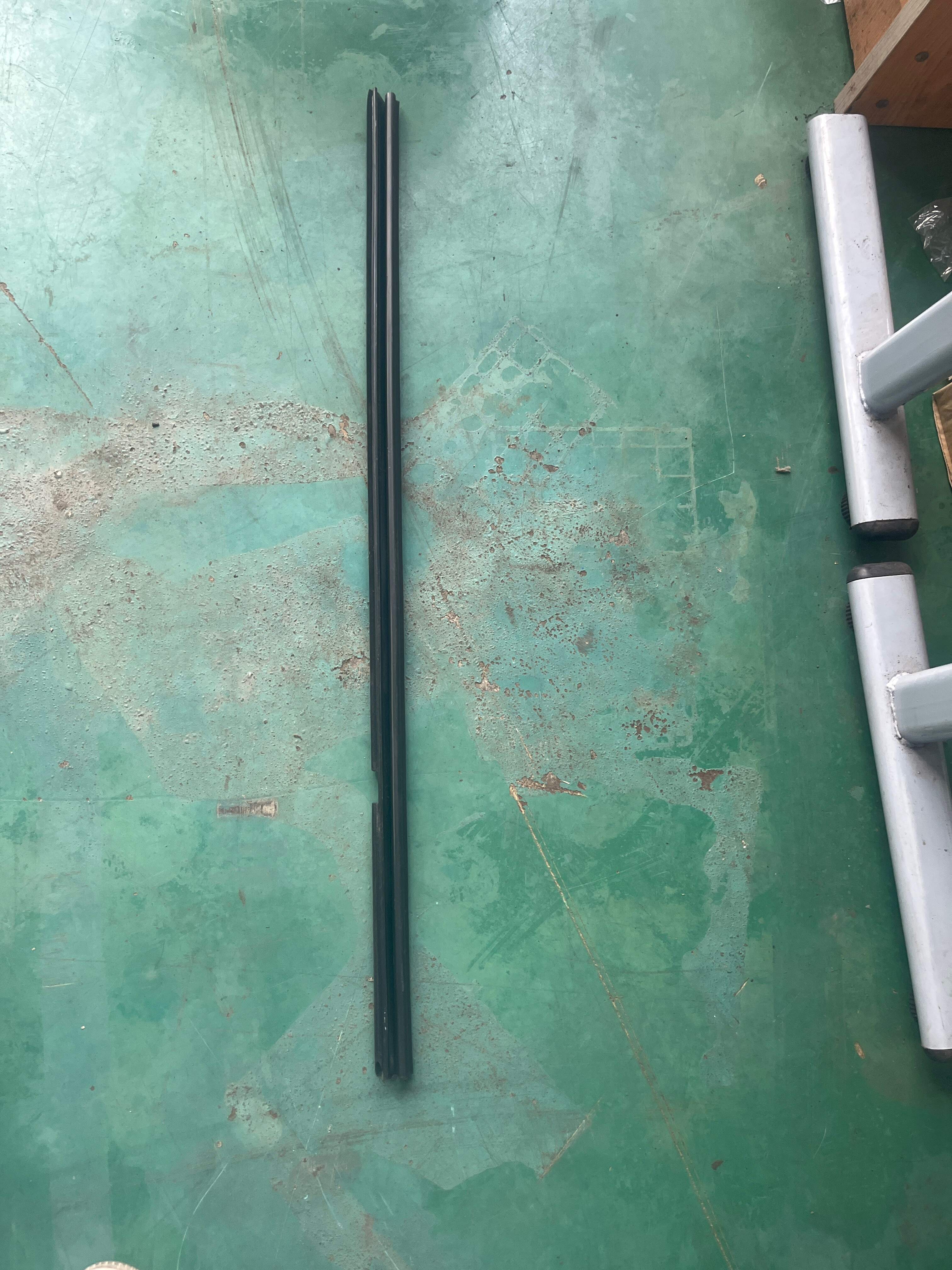 1T0839472 后门玻璃压条(右内)