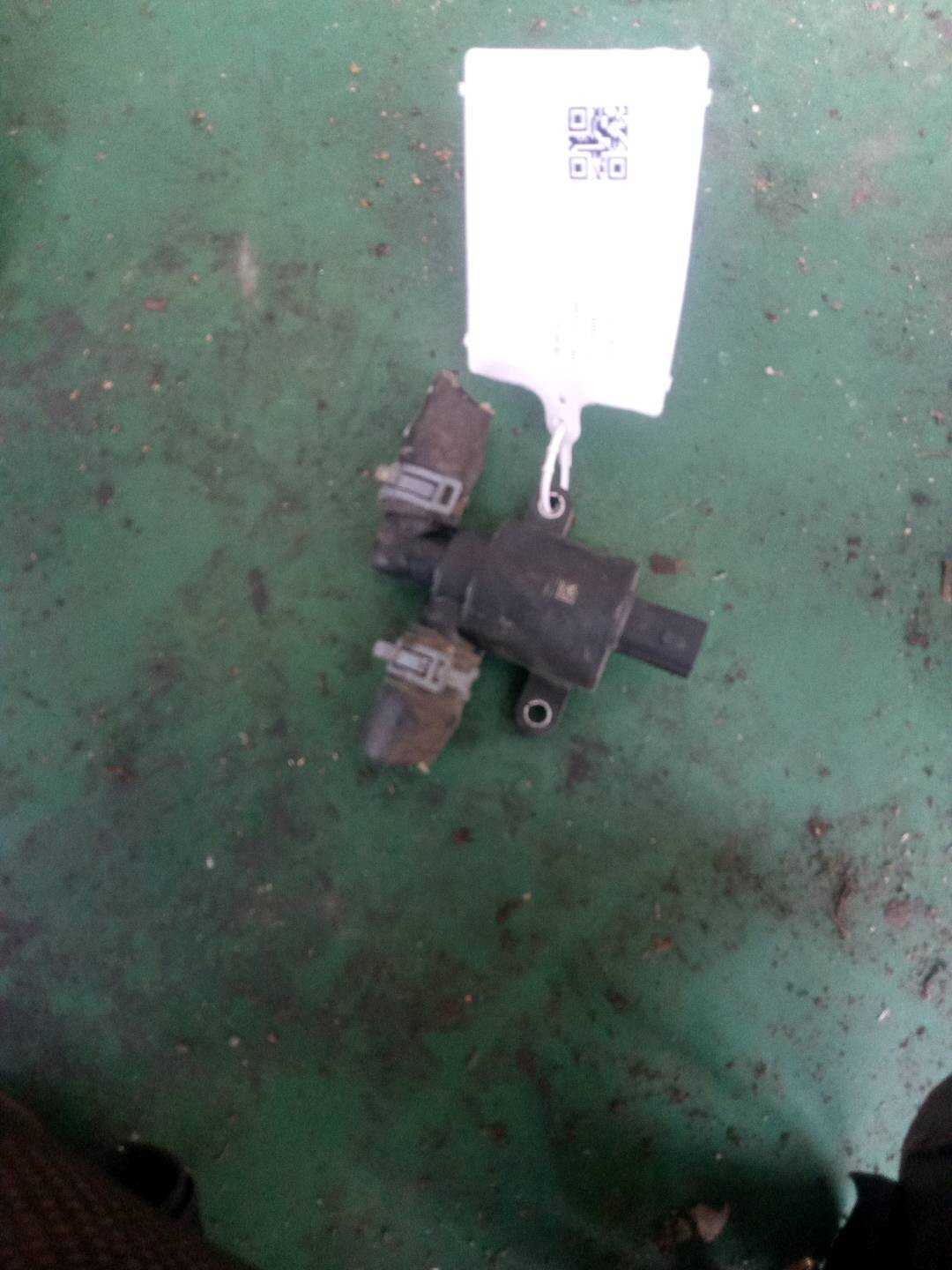 4H0121671D 暖水阀