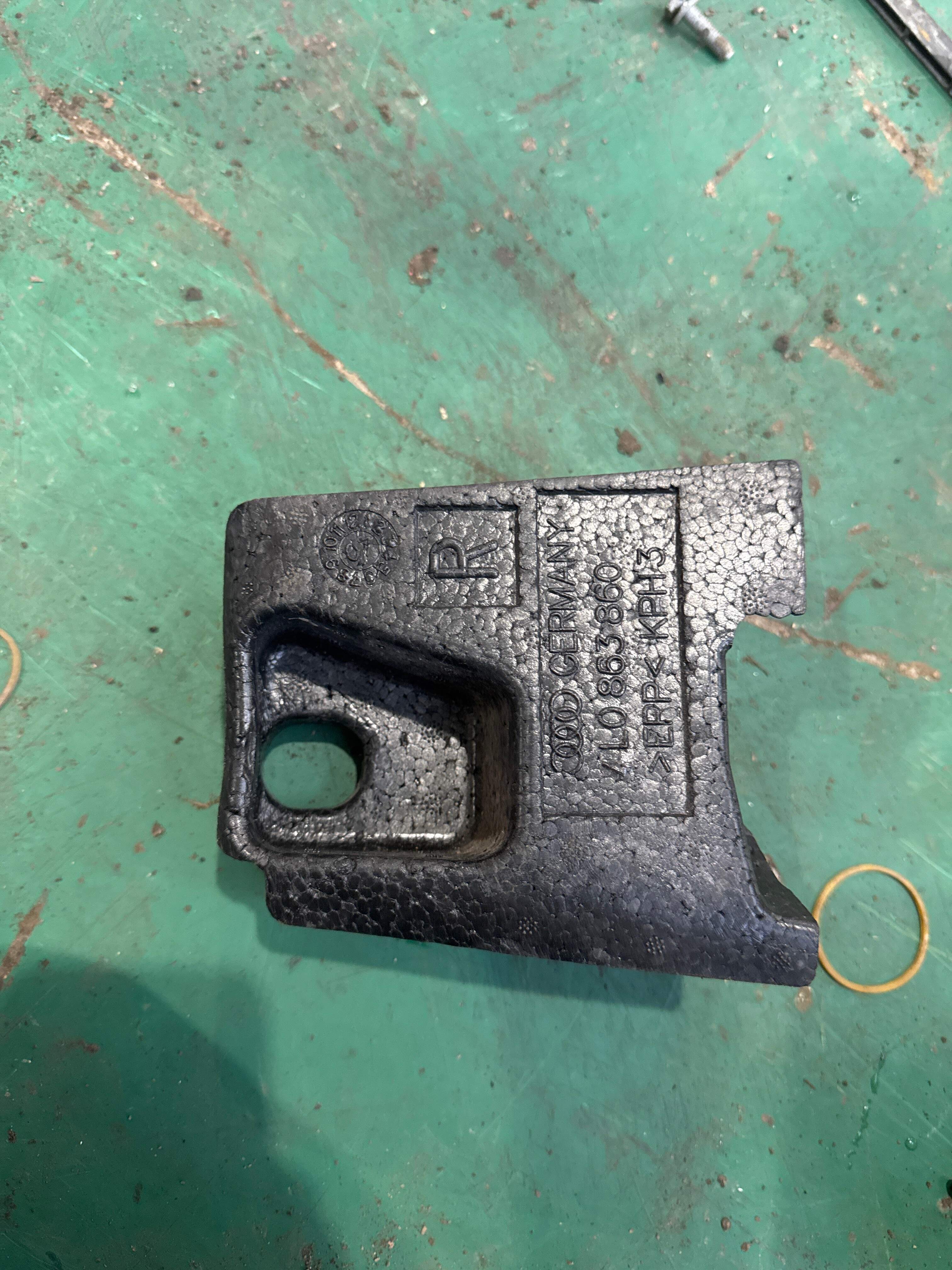 4L0863860 泡沫垫