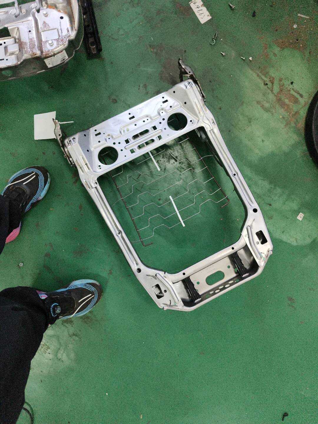 T2R55445 Driver Seat Backrest Frame