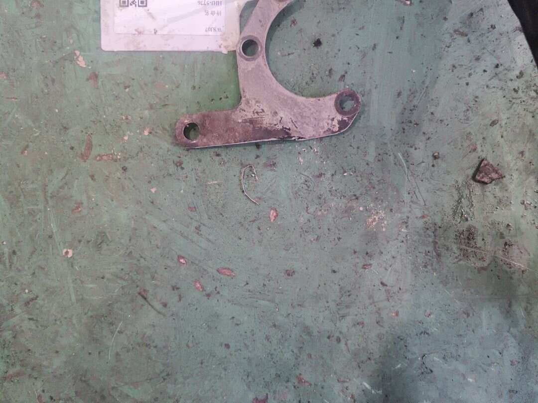 551851J000 导向件(右)