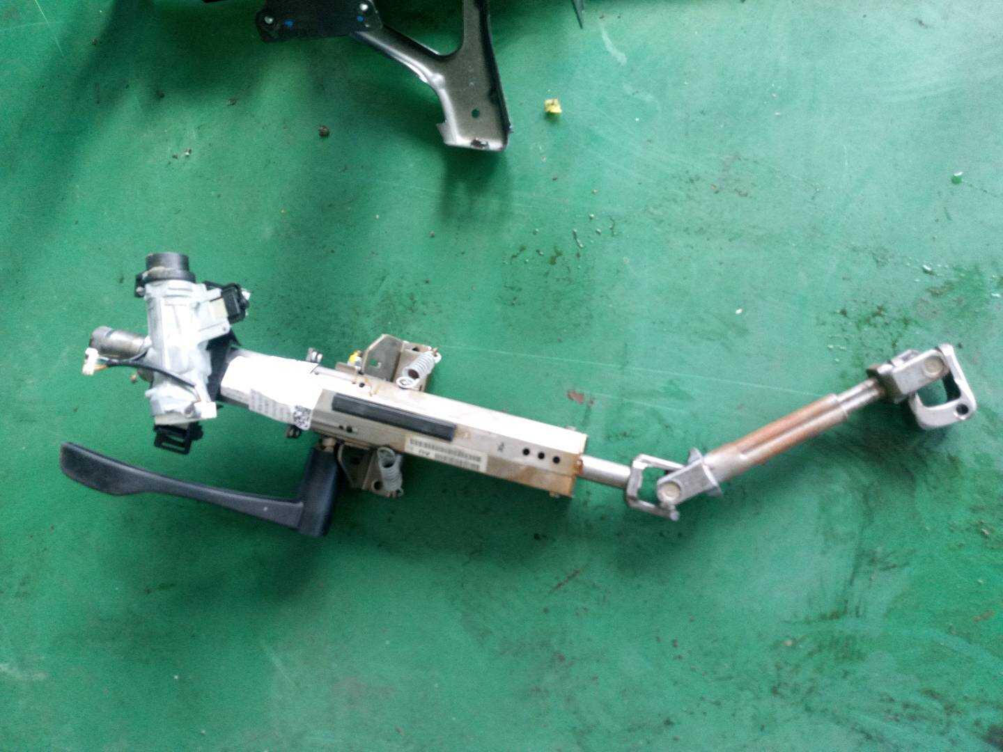 6R1419502G 转向管柱