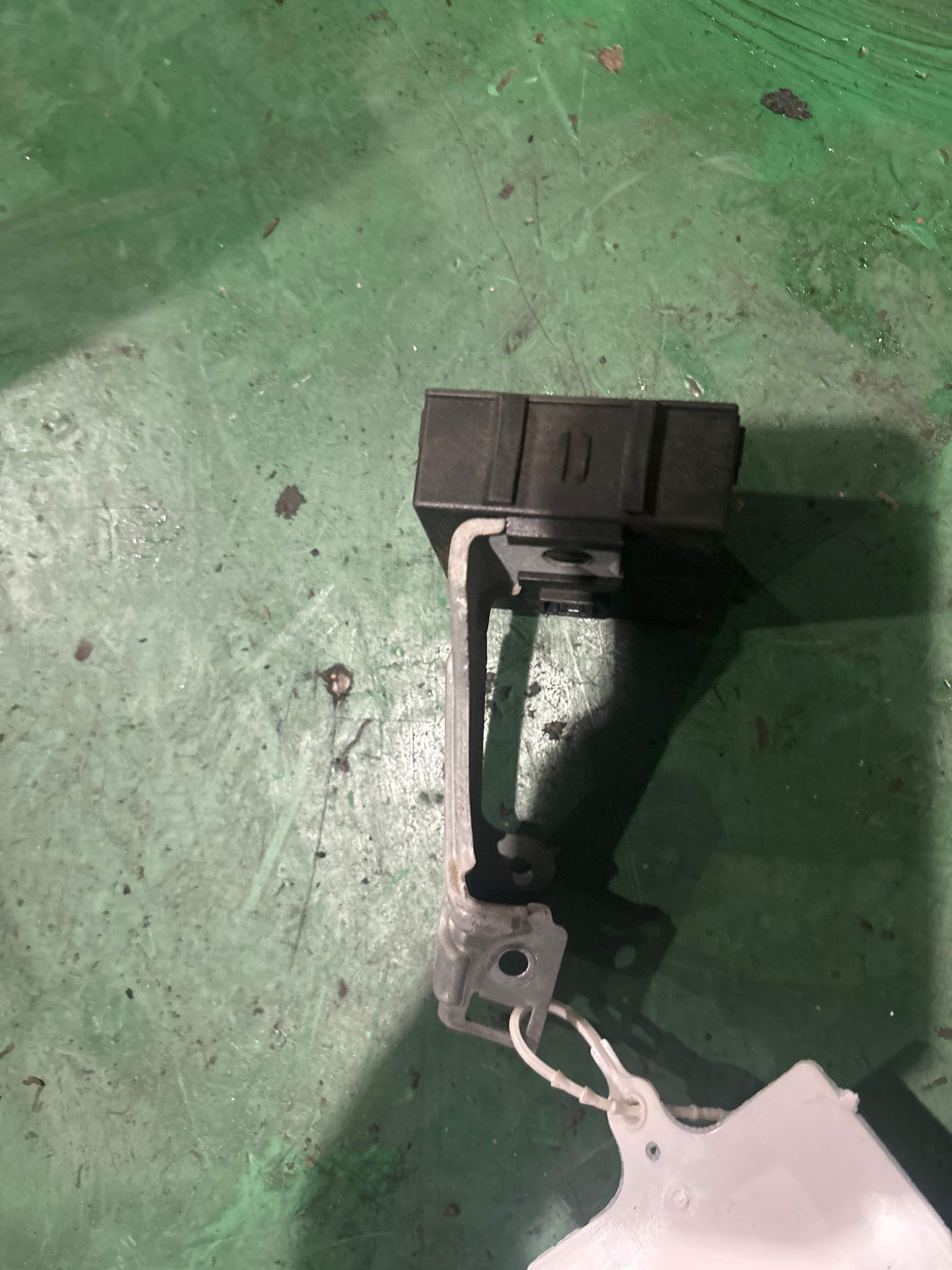 28595JA00A 中央门锁控制器