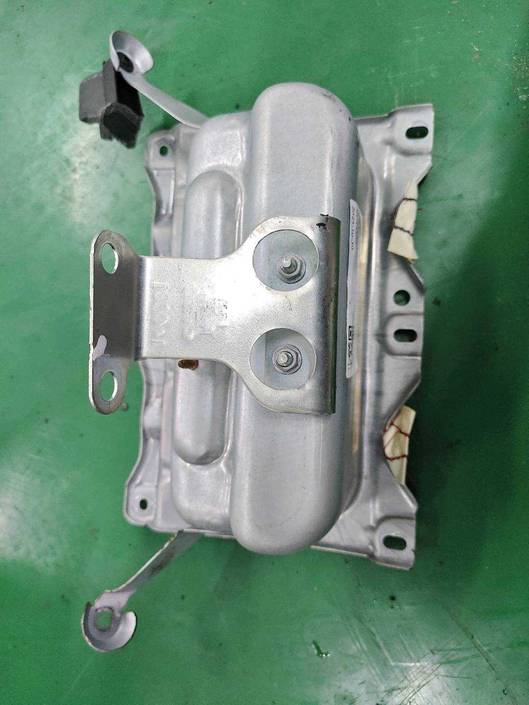 6M51A042B84AAC 副驾驶员安全气囊